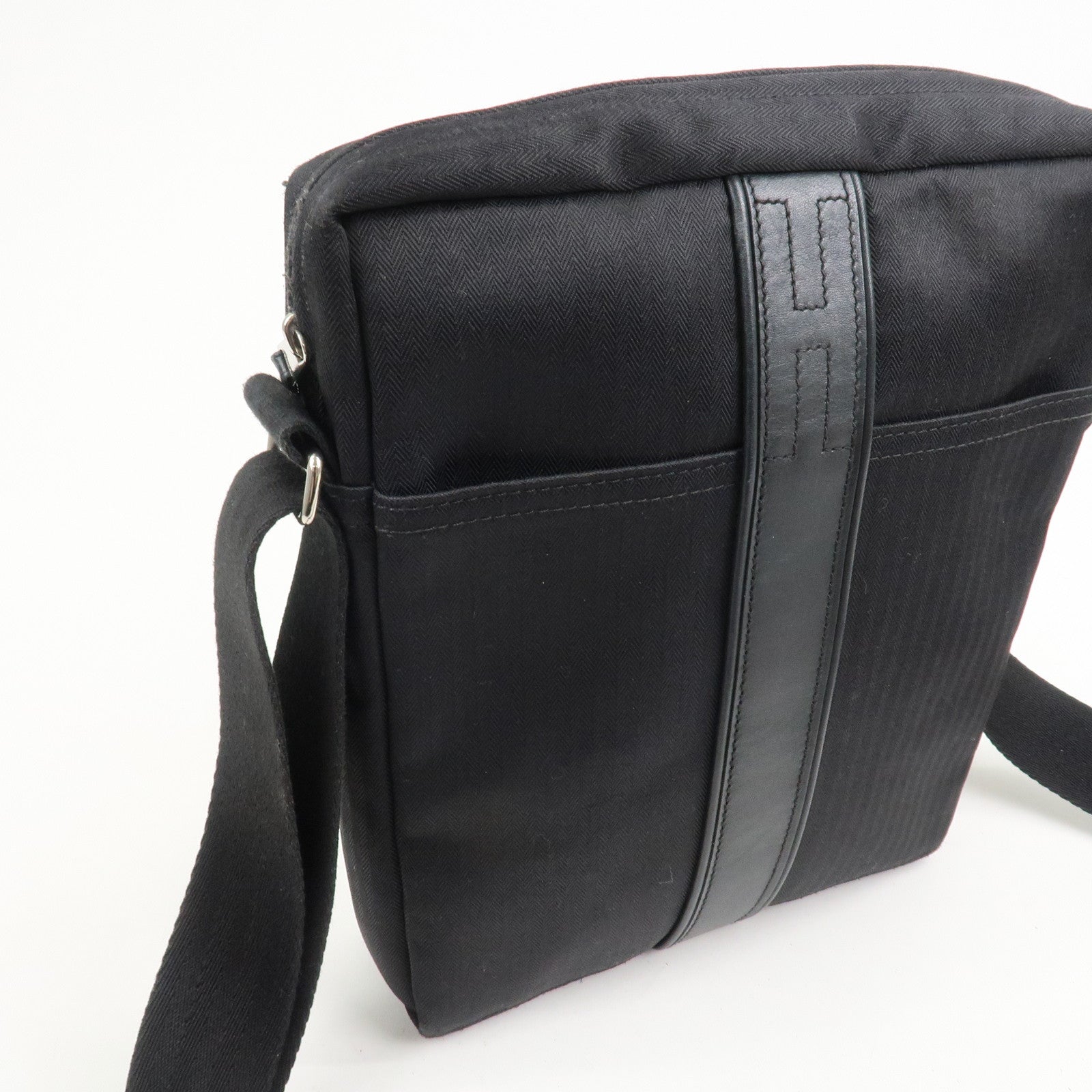 HERMES Toile Chevrons Leather Acapulco Bandouliere Shoulder Bag MM