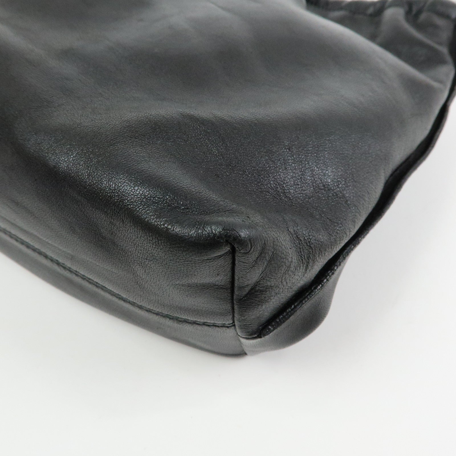 GUCCI Nappa Leather Tassel Tote Shoulder Bag Black 001・4331・001998