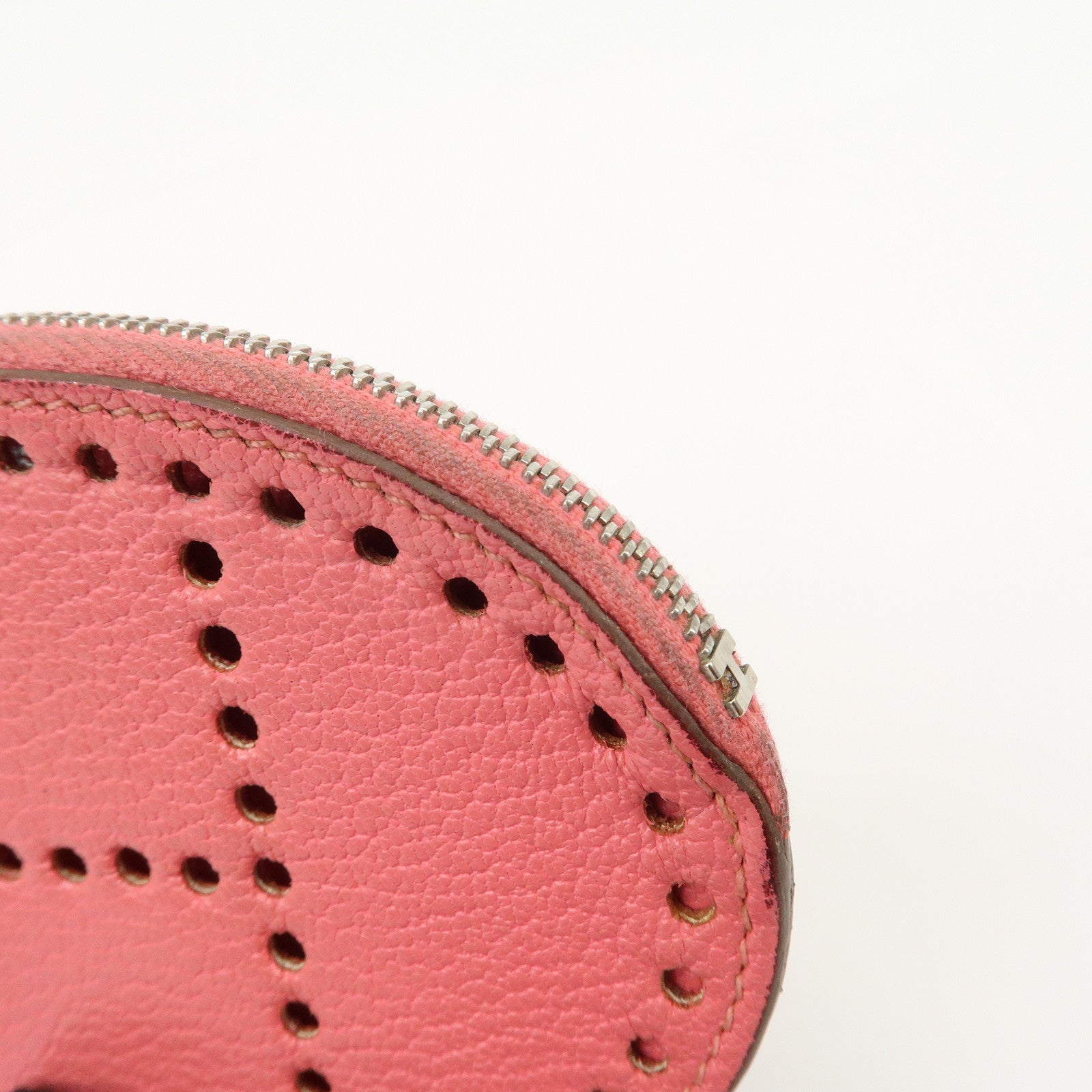 HERMES Leather Evelyne Coin Case P Engraved Rose Azalee Silver HDW