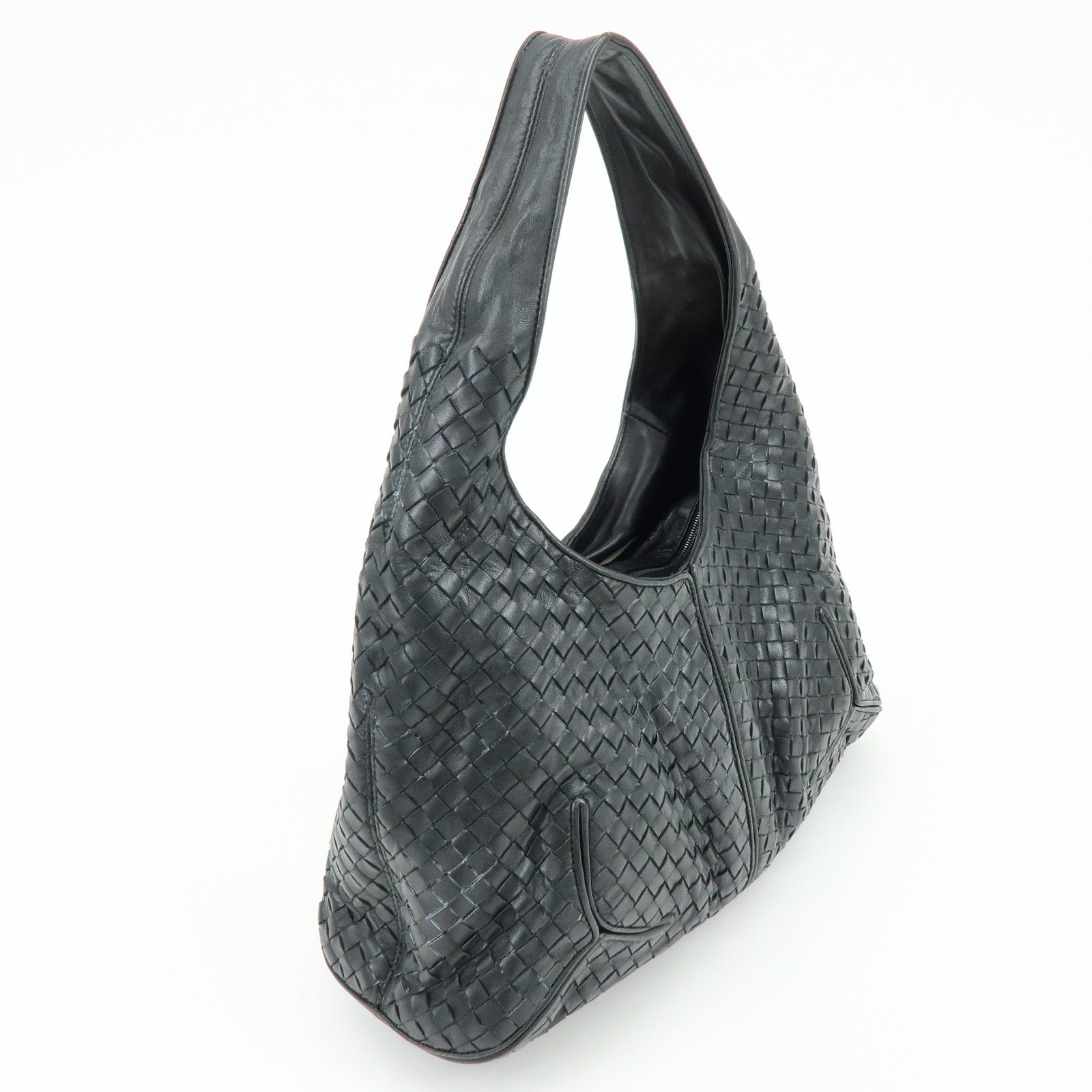 BOTTEGA VENETA Intrecciato Lamb Skin Shoulder Bag Black 145552