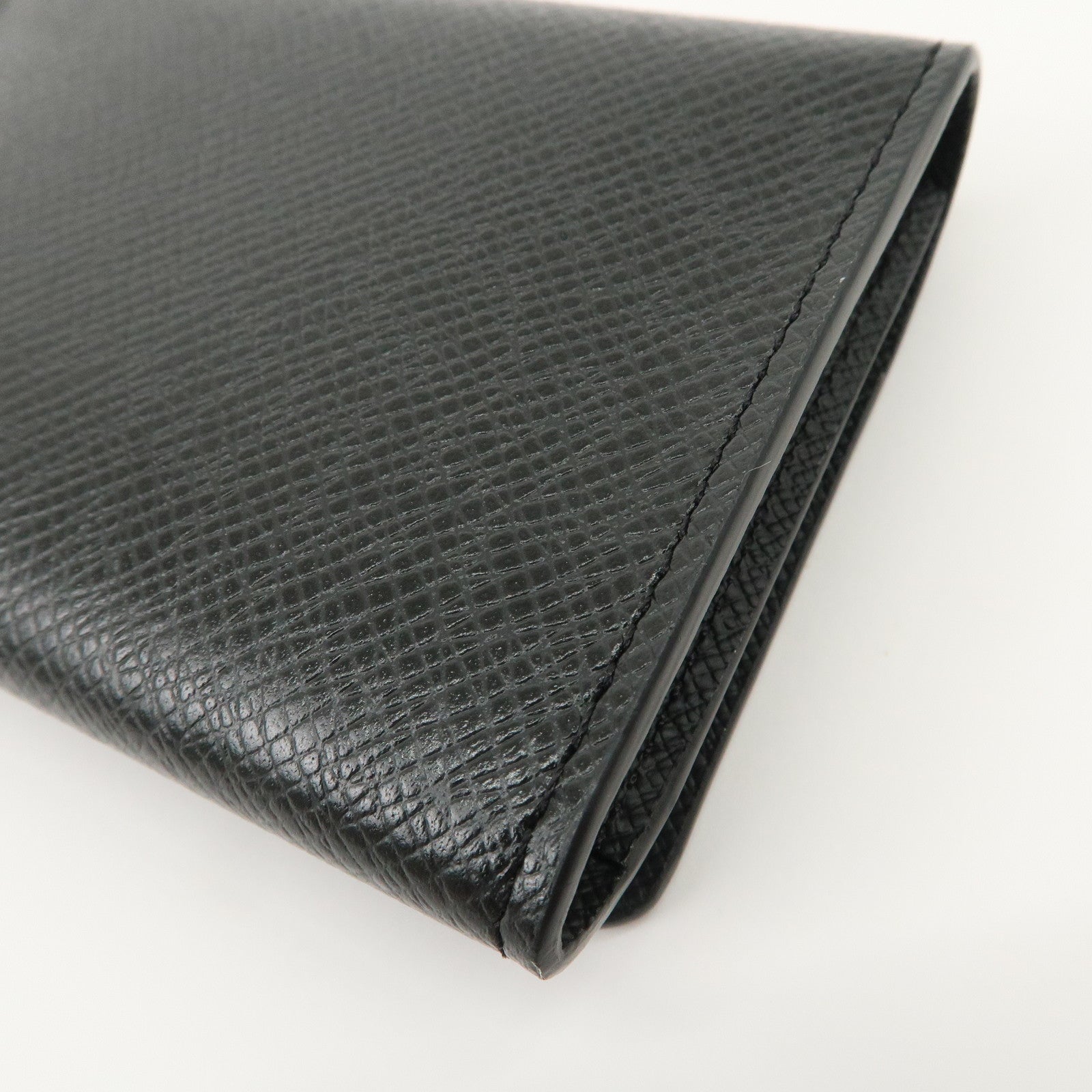 Louis Vuitton Taiga Envelope Carte de Visite NM Card Case M64595