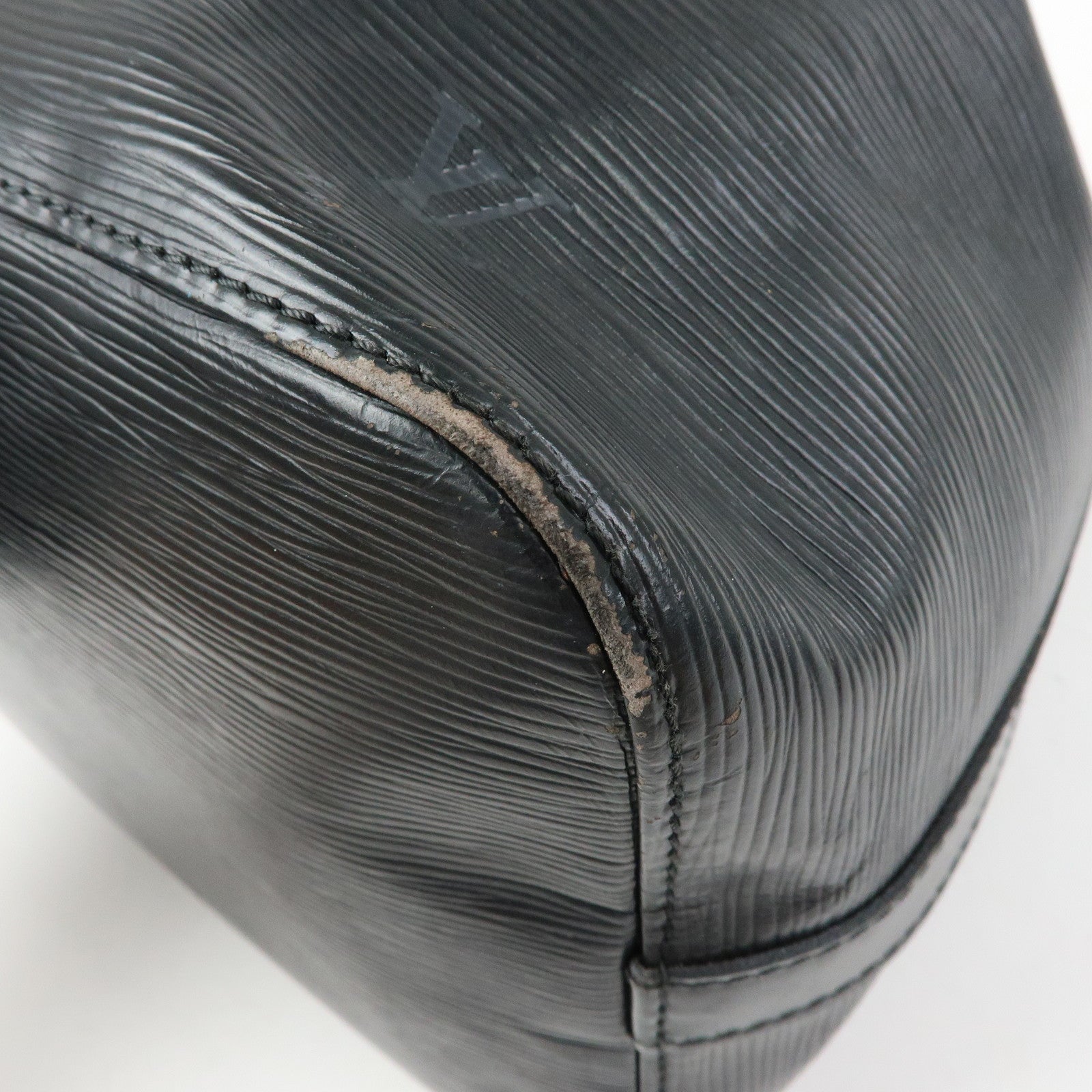 Louis Vuitton Epi Petit Noe Leather Shoulder Bag Noir Black M59012