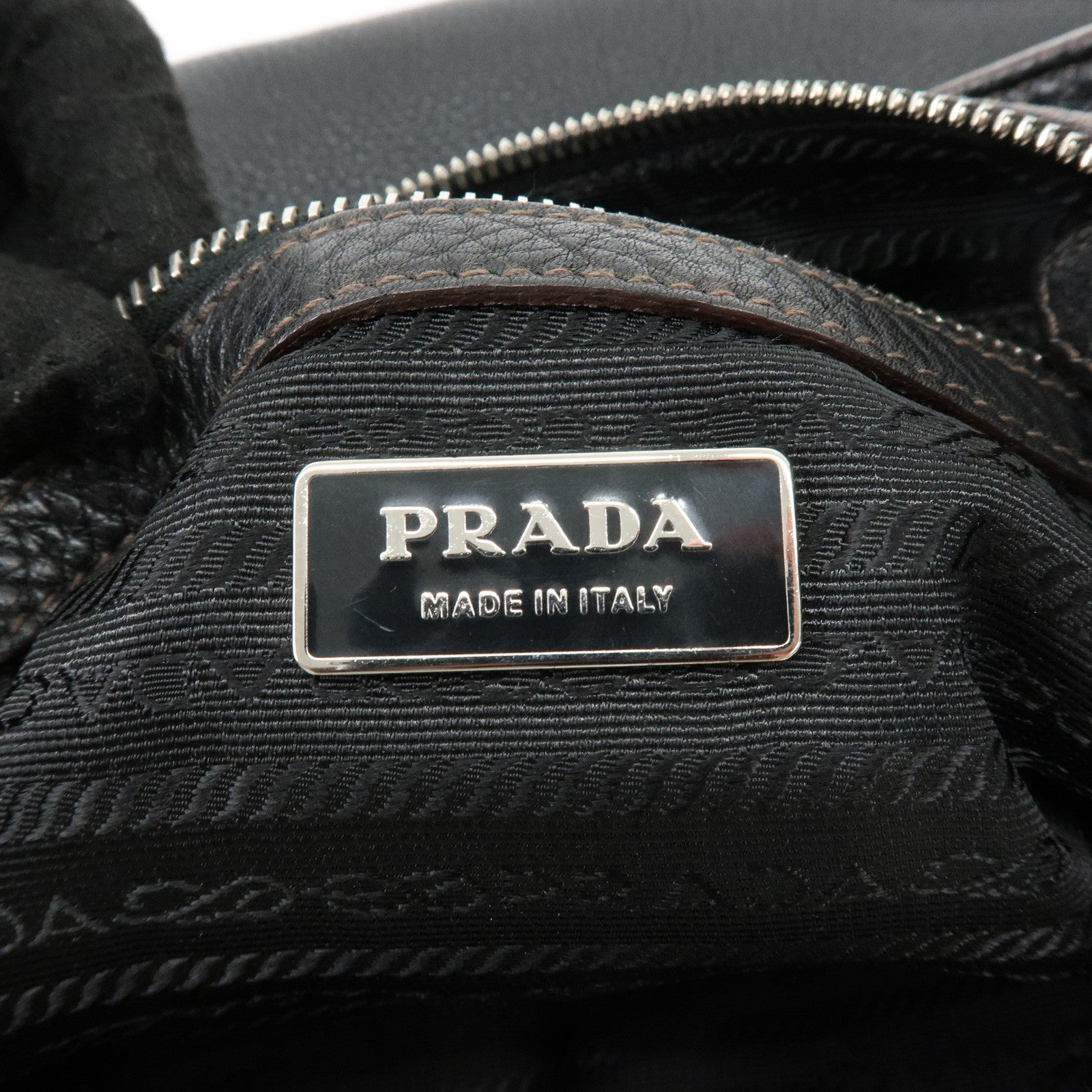 PRADA Logo Vitello Daino Leather Shoulder Bag Hand Bag Black BR3373