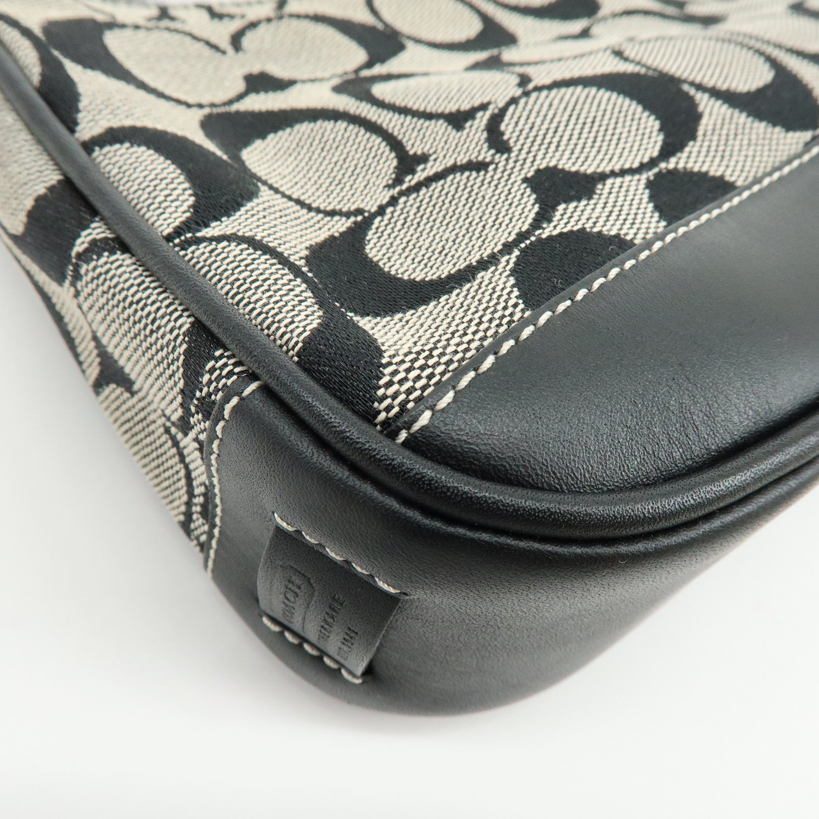 COACH Signature Canvas Leather Hand Bag Pouch Black