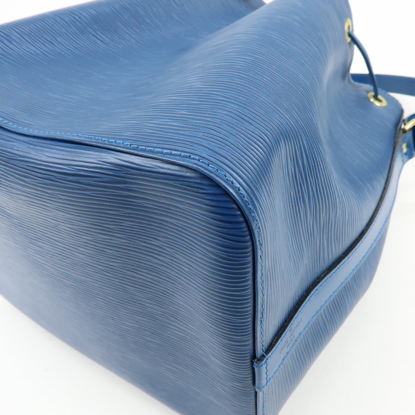 Louis Vuitton Epi Petit Noe Shoulder Bag Toledo Blue M44105