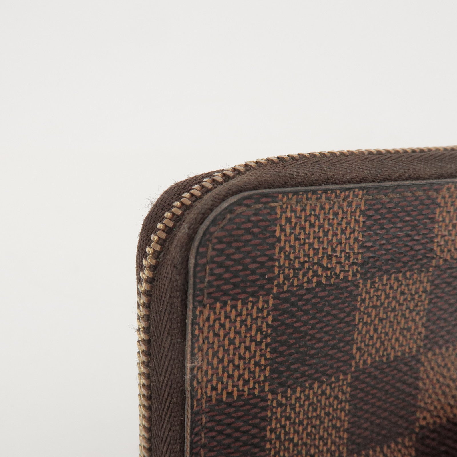 Louis Vuitton Damier Canvas Zippy Coin Case Wallet Brown N63070
