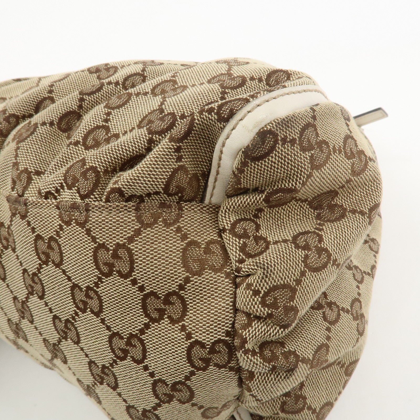 GUCCI Abbey GG Monogram Canvas Leather Shoulder Bag Beige 189833