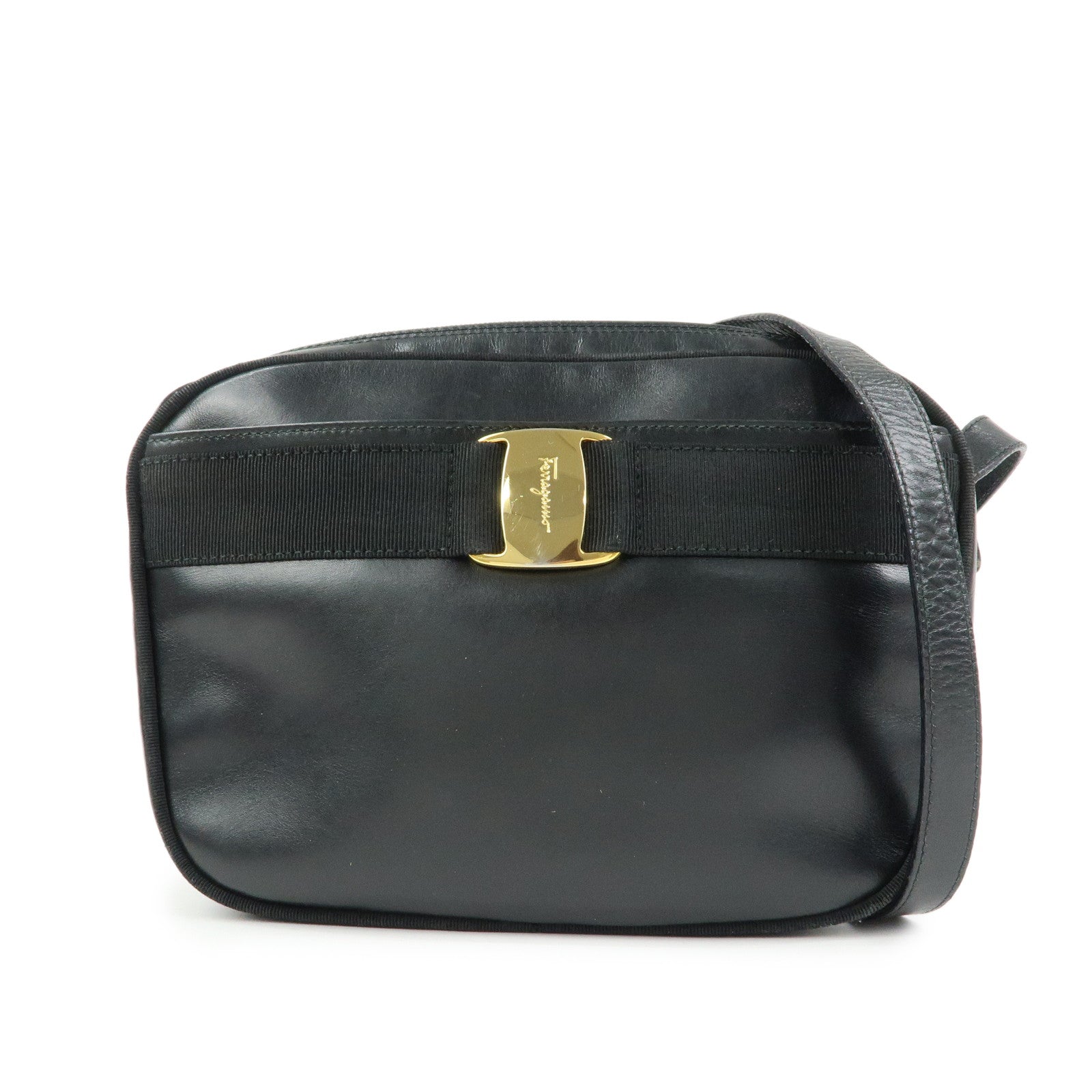Ferragamo Varra Leather Shoulder Bag Crossbody Bag Black