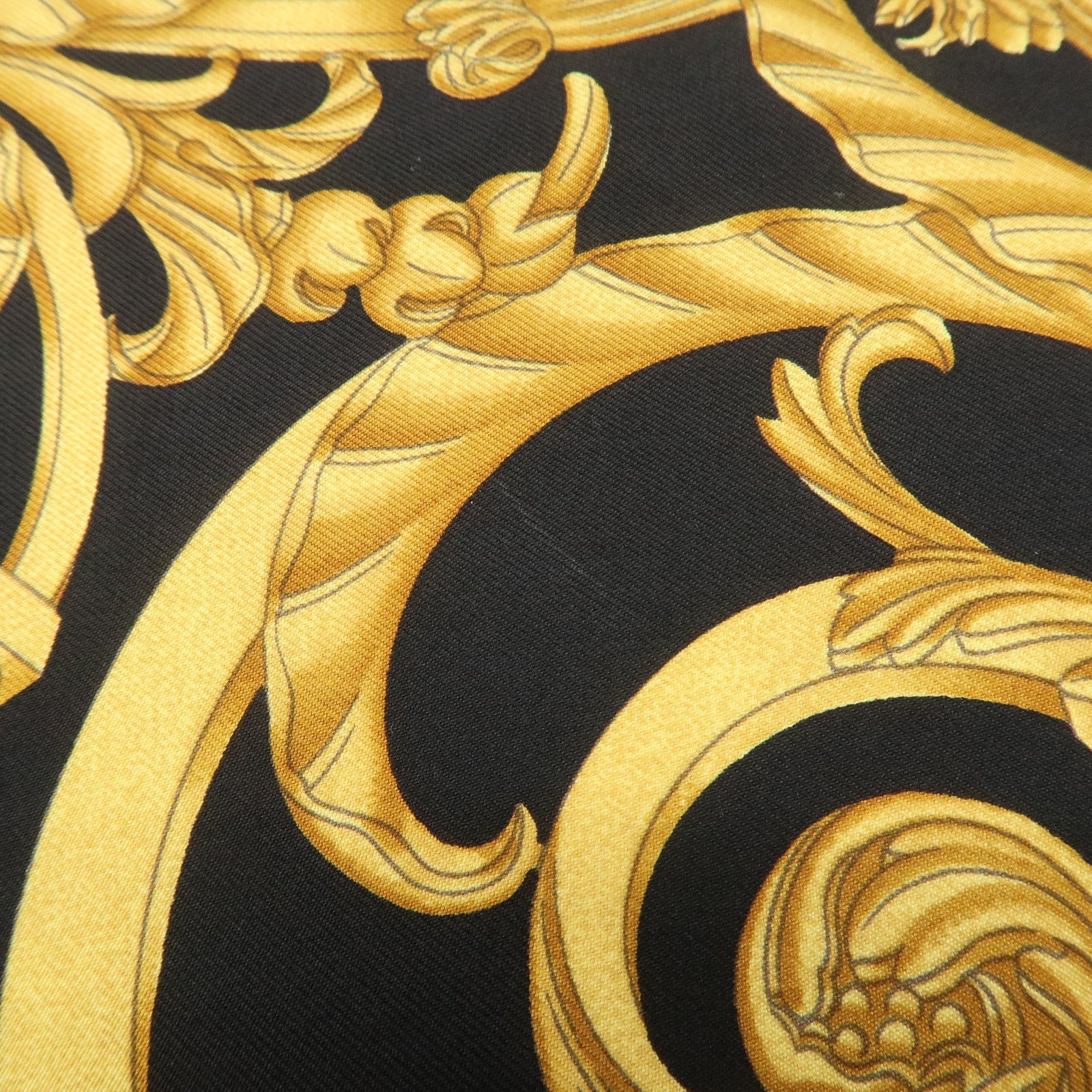 HERMES Carre 90 Silk 100% LES TUILERIES Scarf Black Gold