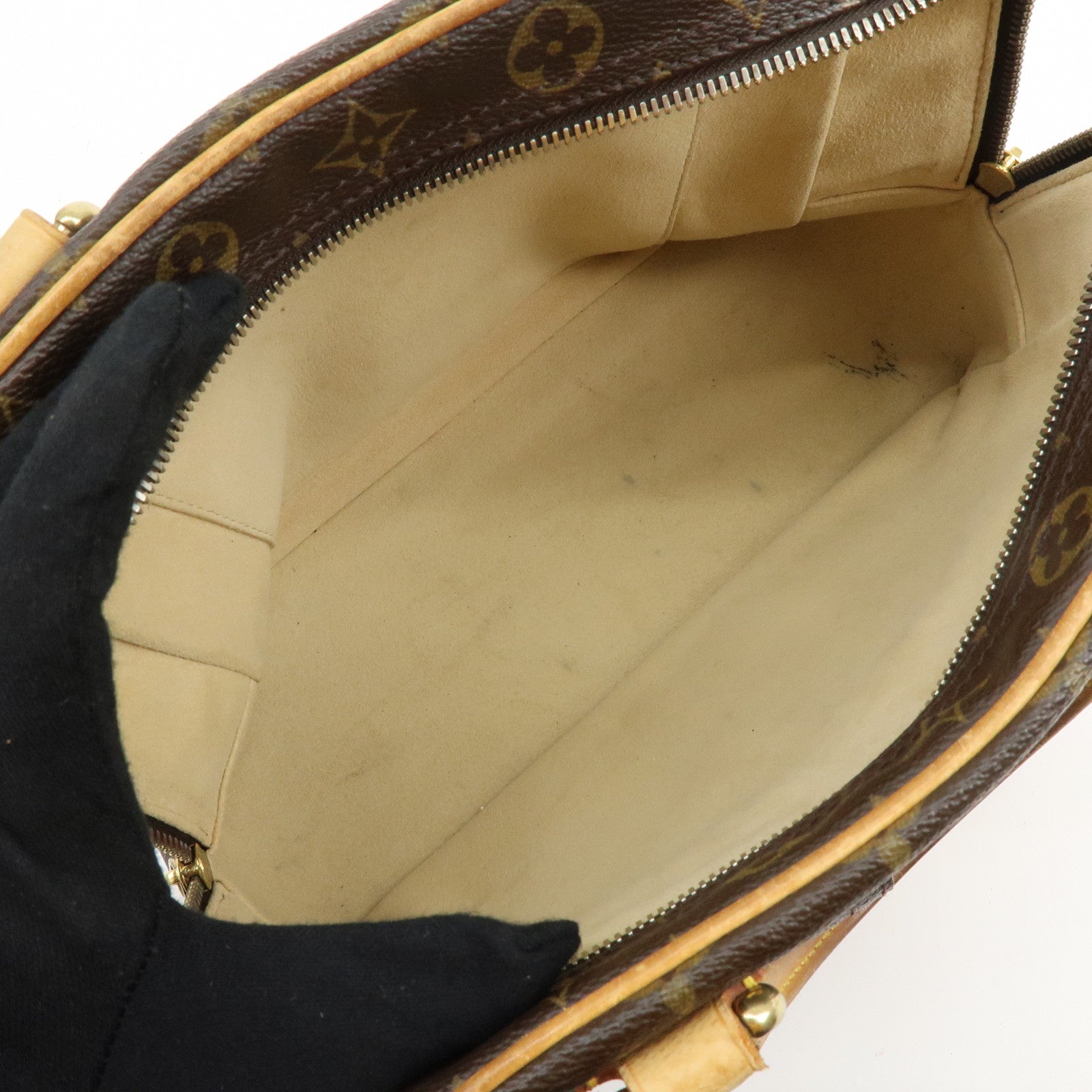 Louis Vuitton Monogram Manhattan PM Hand Bag Brown M40026