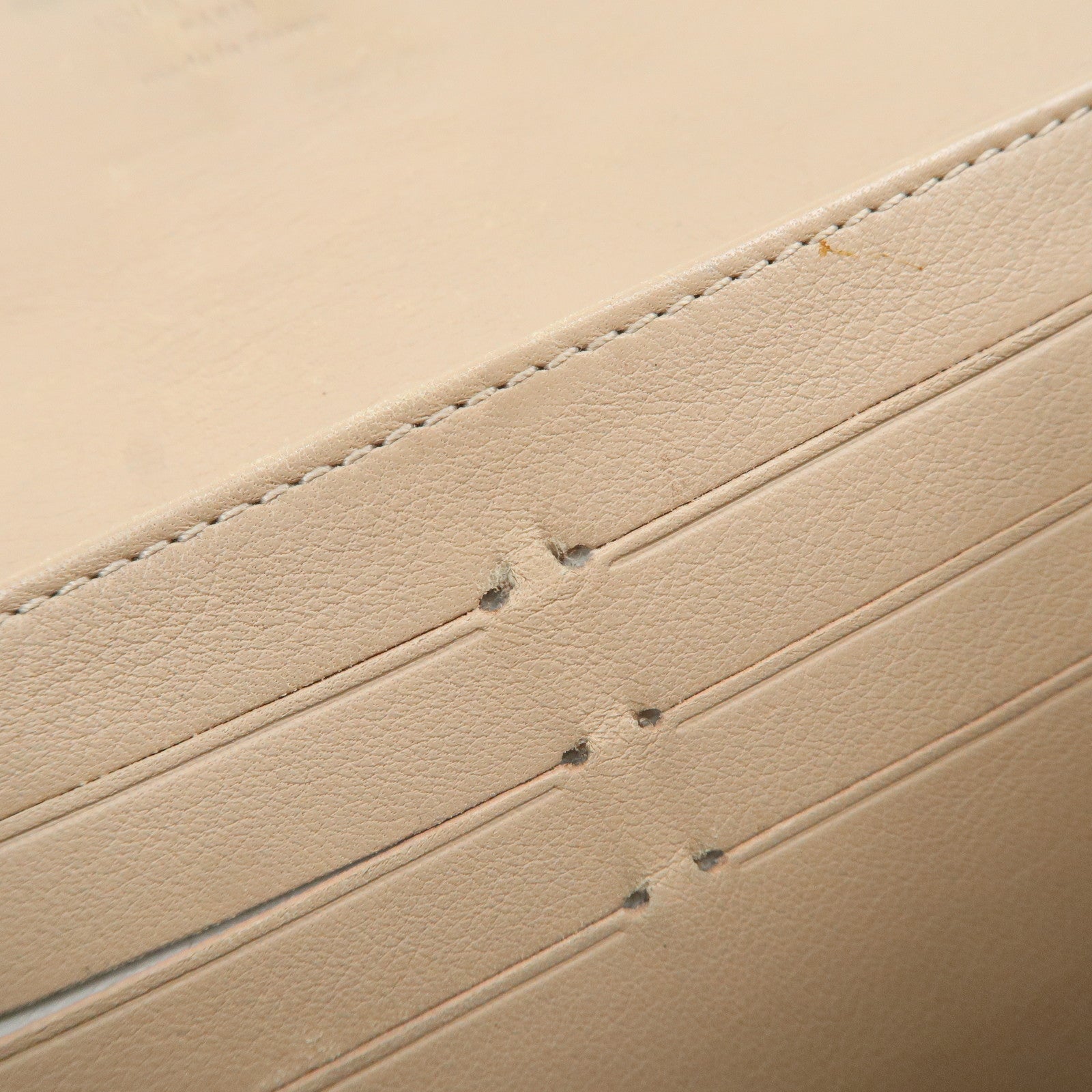 Louis Vuitton Monogram Mahina Portefeuille Iris Long Wallet M58094