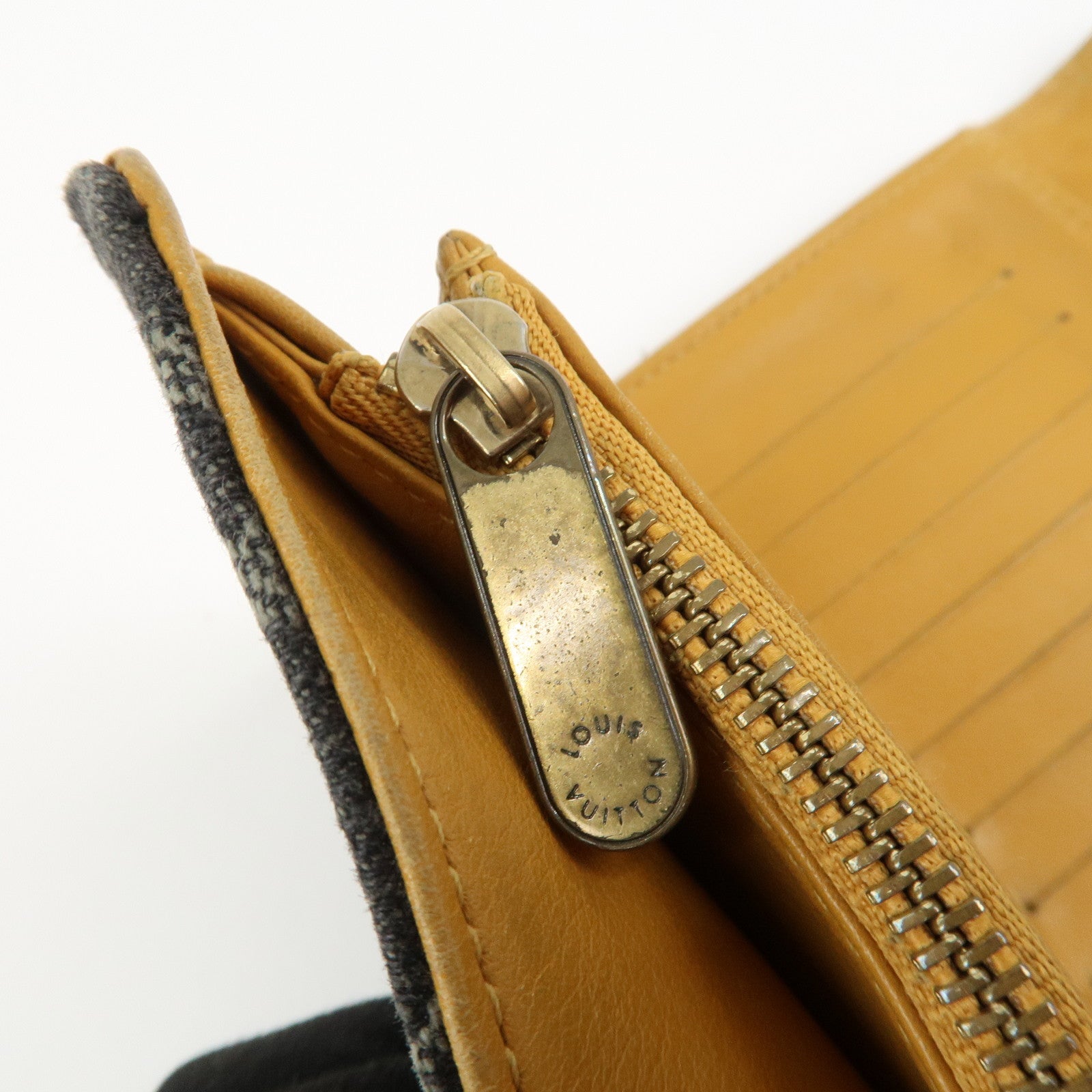 Louis Vuitton Monogram Denim Portefeuille Amelia Noir M95512