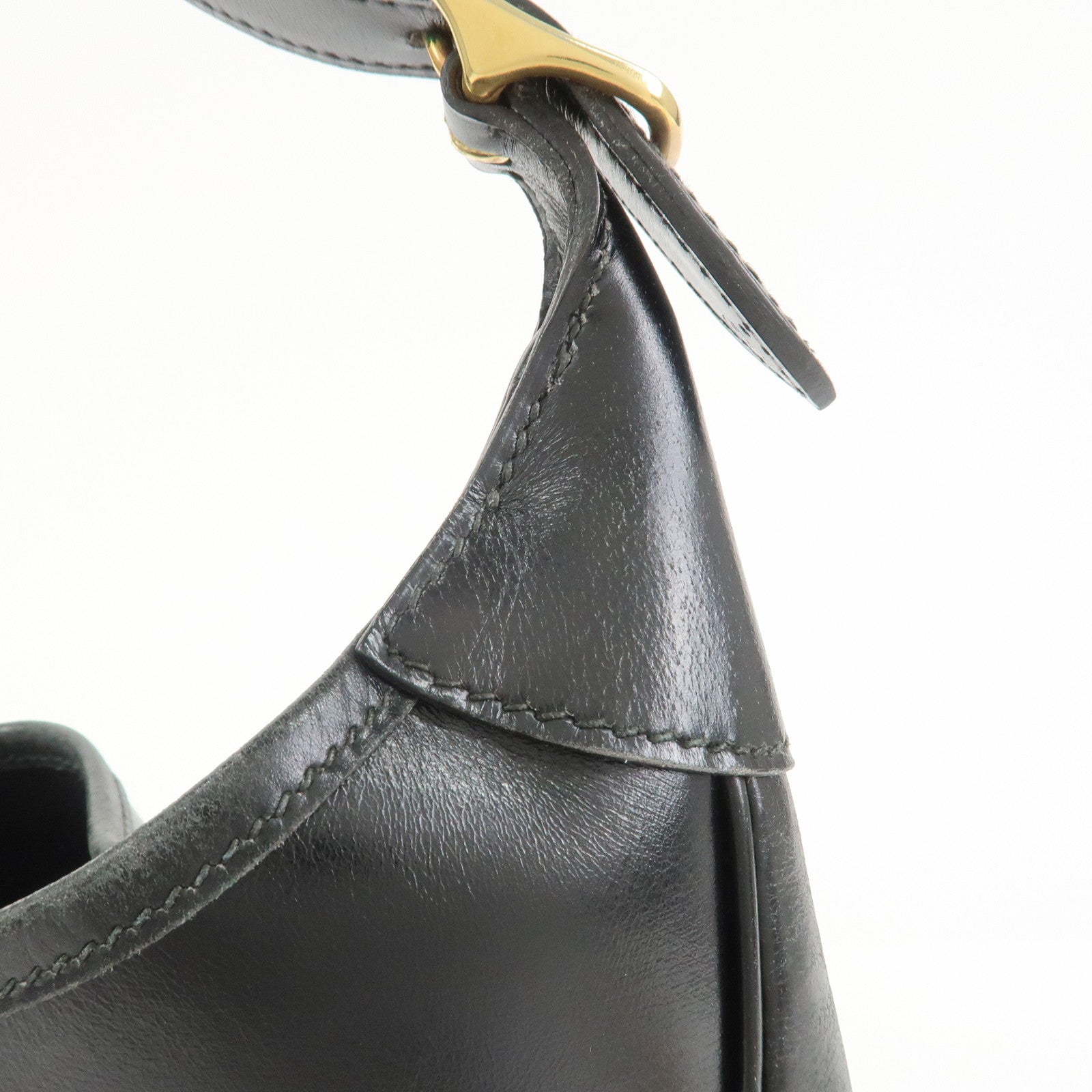 HERMES Trim 31 Courchevel Leather 〇J Stamped Shoulder Bag Balck