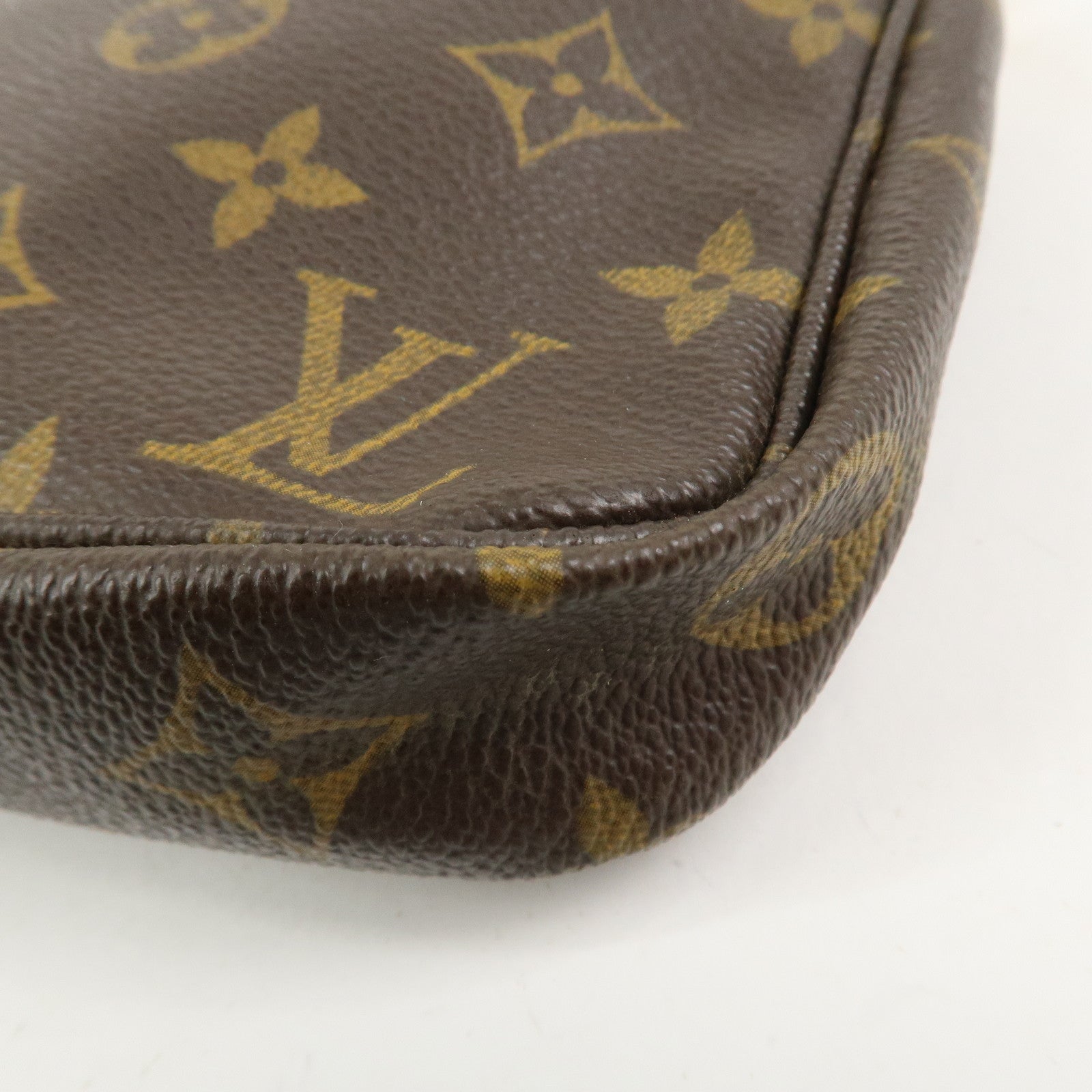 Louis Vuitton Monogram Pochette Accessoires Pouch Hand Bag M51980