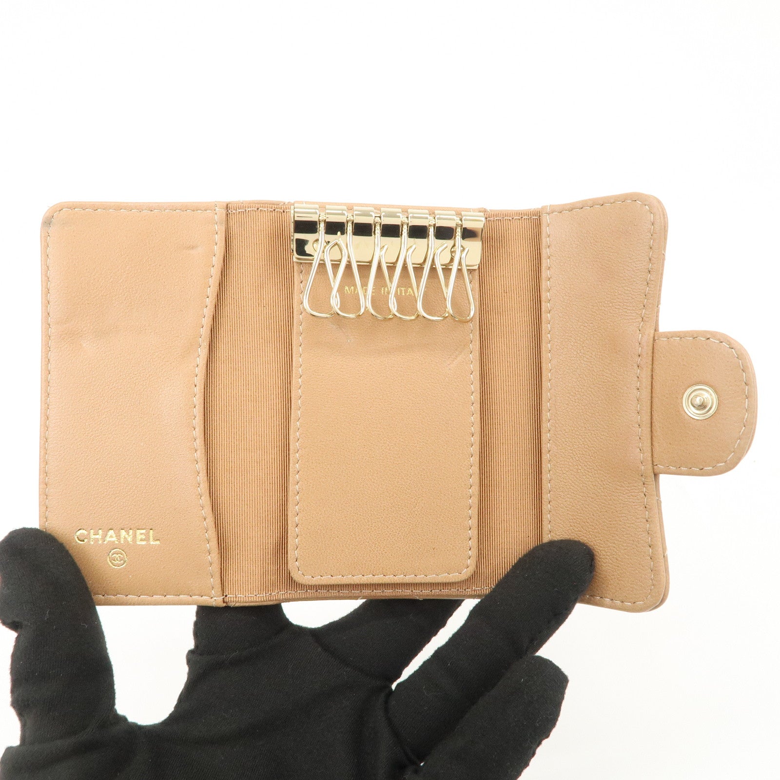CHANEL Matelasse Lamb Skin COCO Mark 6 Ring Key Case Beige A84400