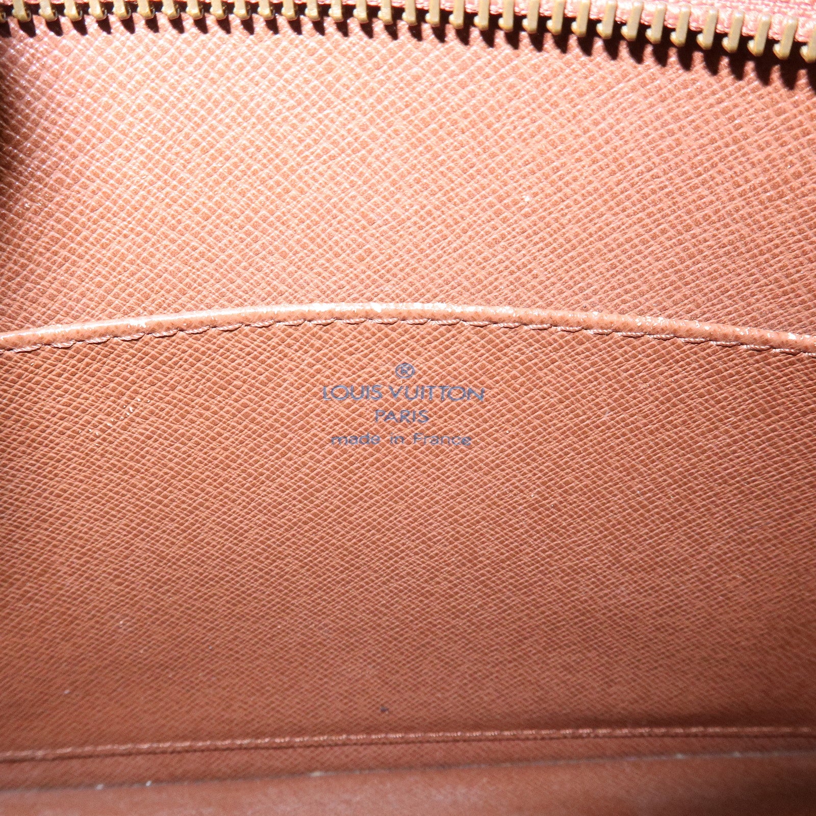 Louis Vuitton Epi Pochette Homme Clutch Bag Zipang Gold M52528