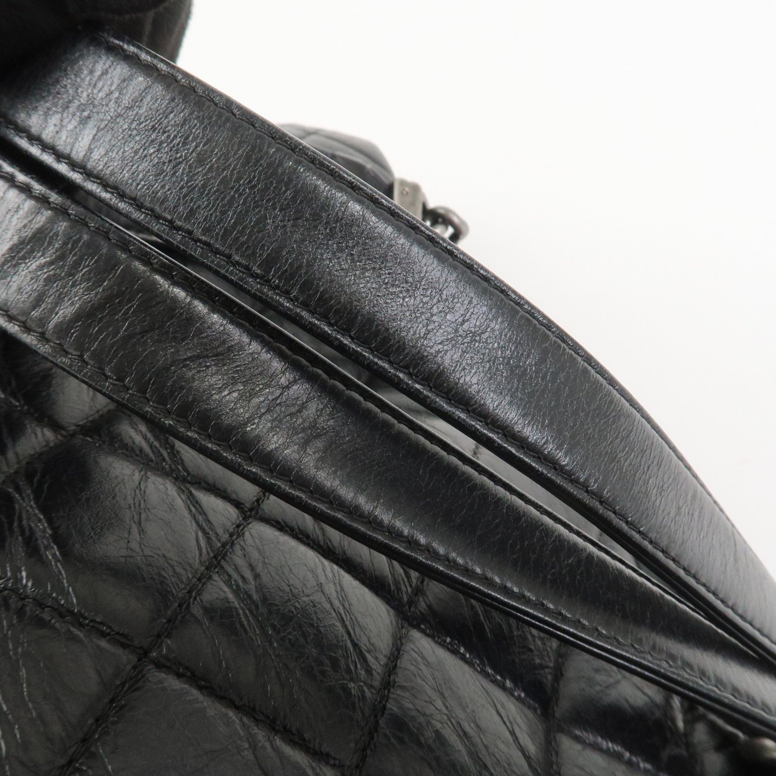 CHANEL Matelasse Calf Leather Chain Tote Bag Black