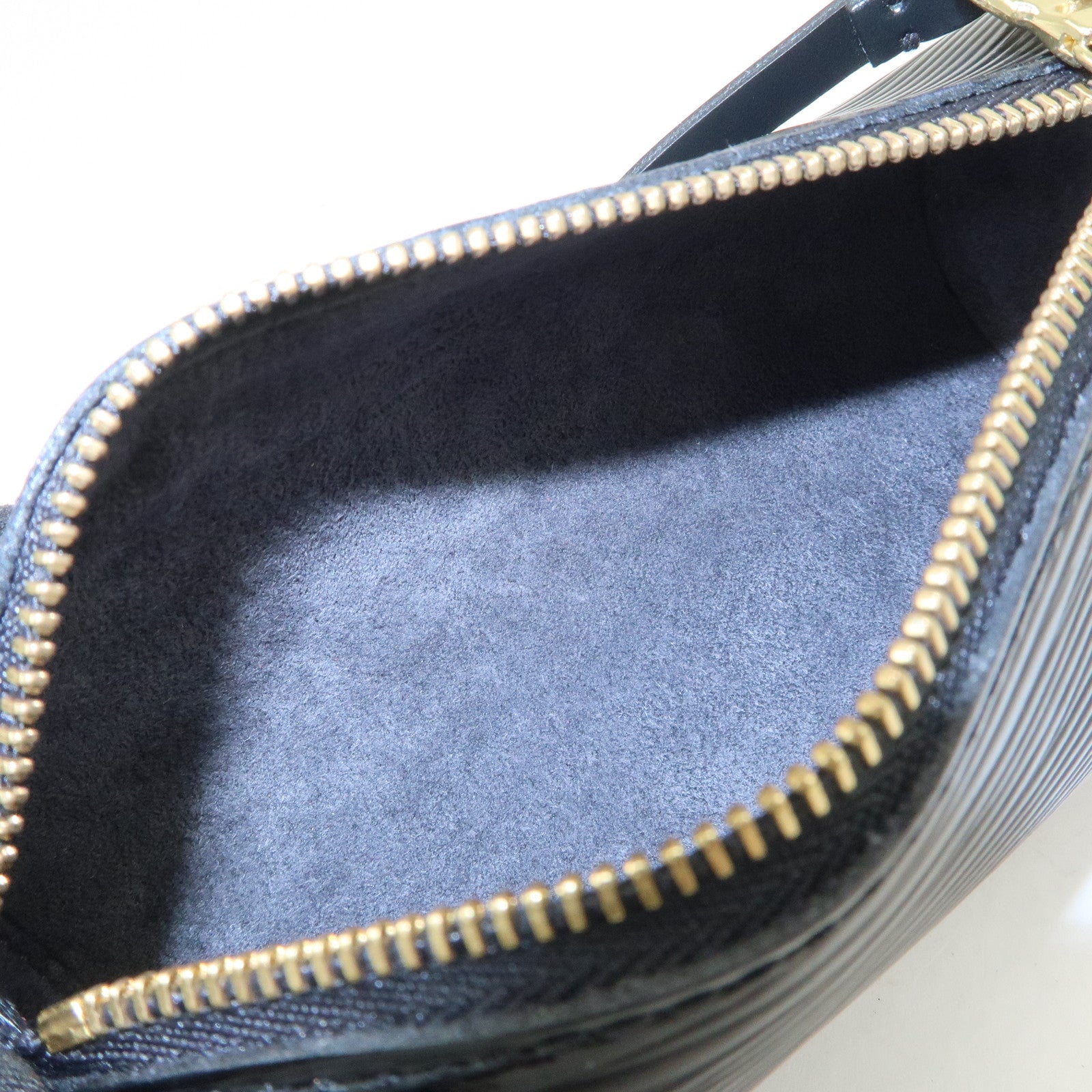 Louis Vuitton Epi Mini Pouch For Soufflot Hand Bag Noir