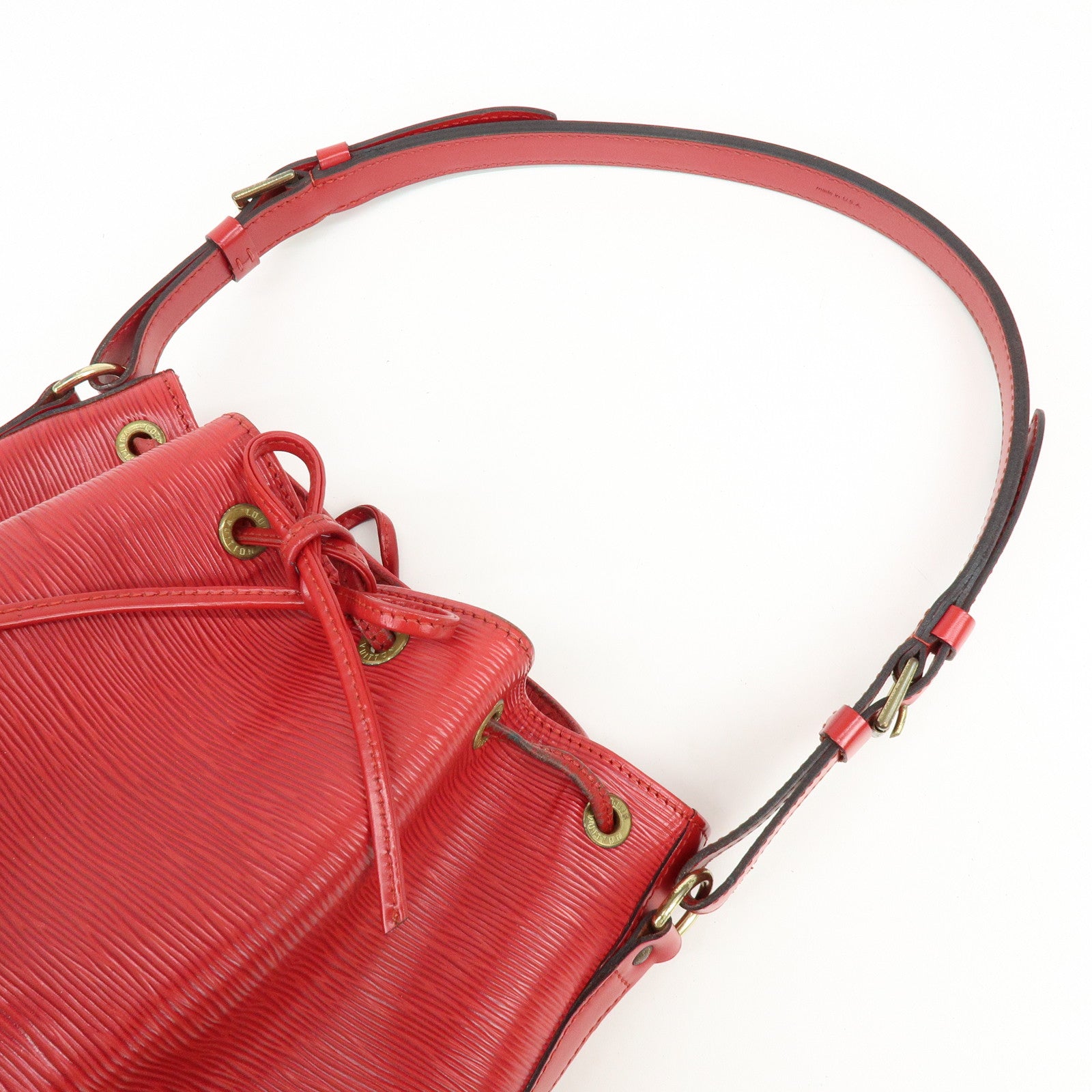 Louis Vuitton Epi Petit Noe Shoulder Bag Castilian Red M44107
