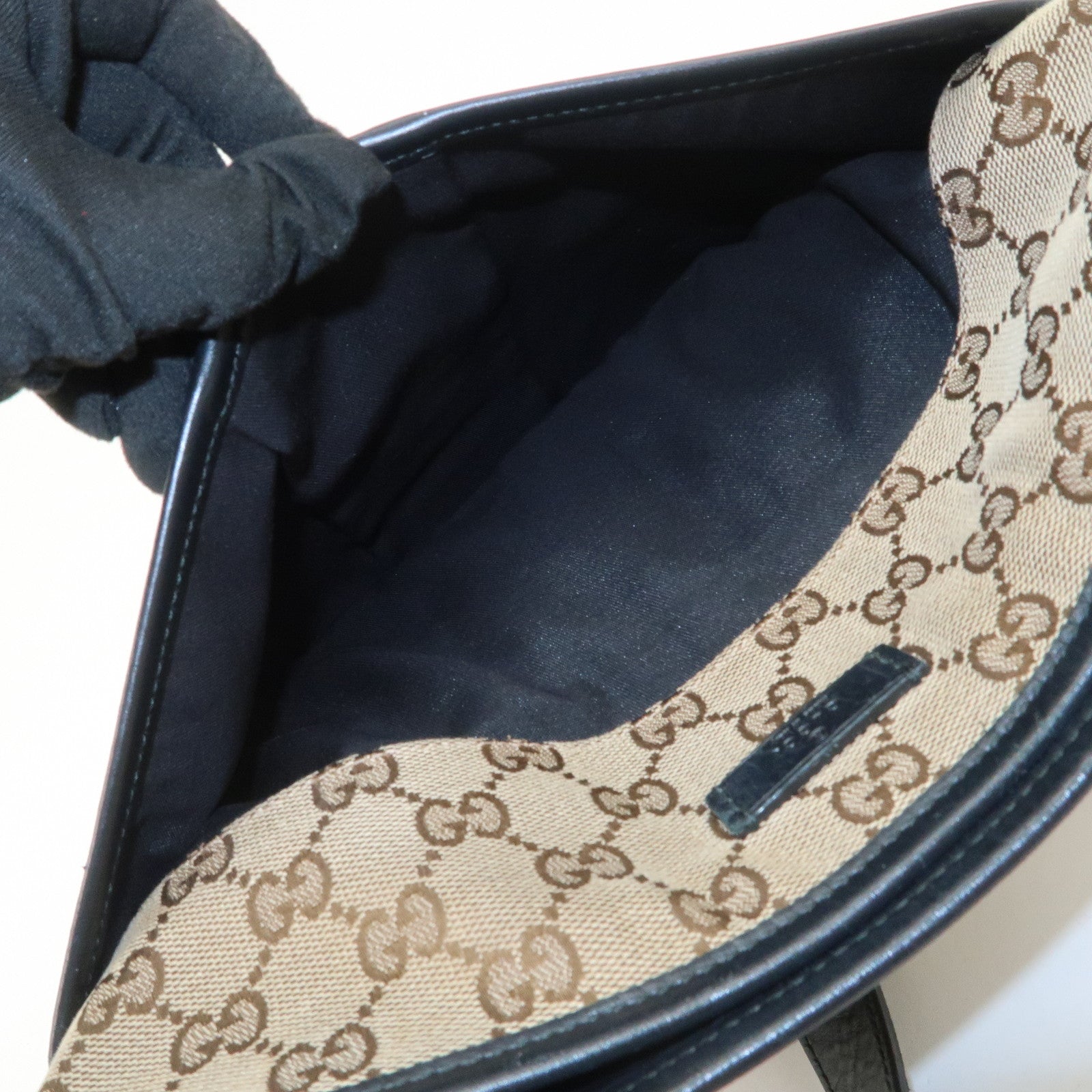 GUCCI Sherry GG Canvas Leather Shoulder Bag Beige Black 388926