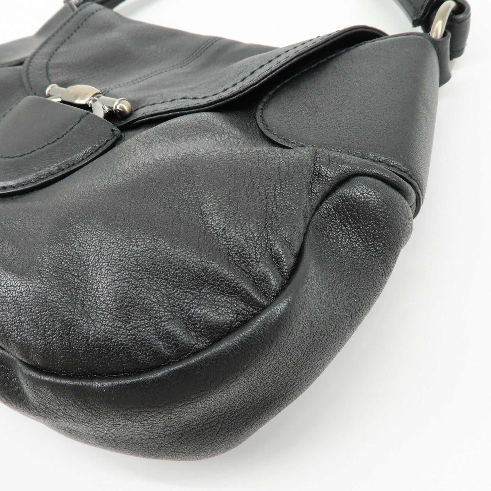 Ferragamo Gancini Leather Shoulder Bag Hand Bag Black
