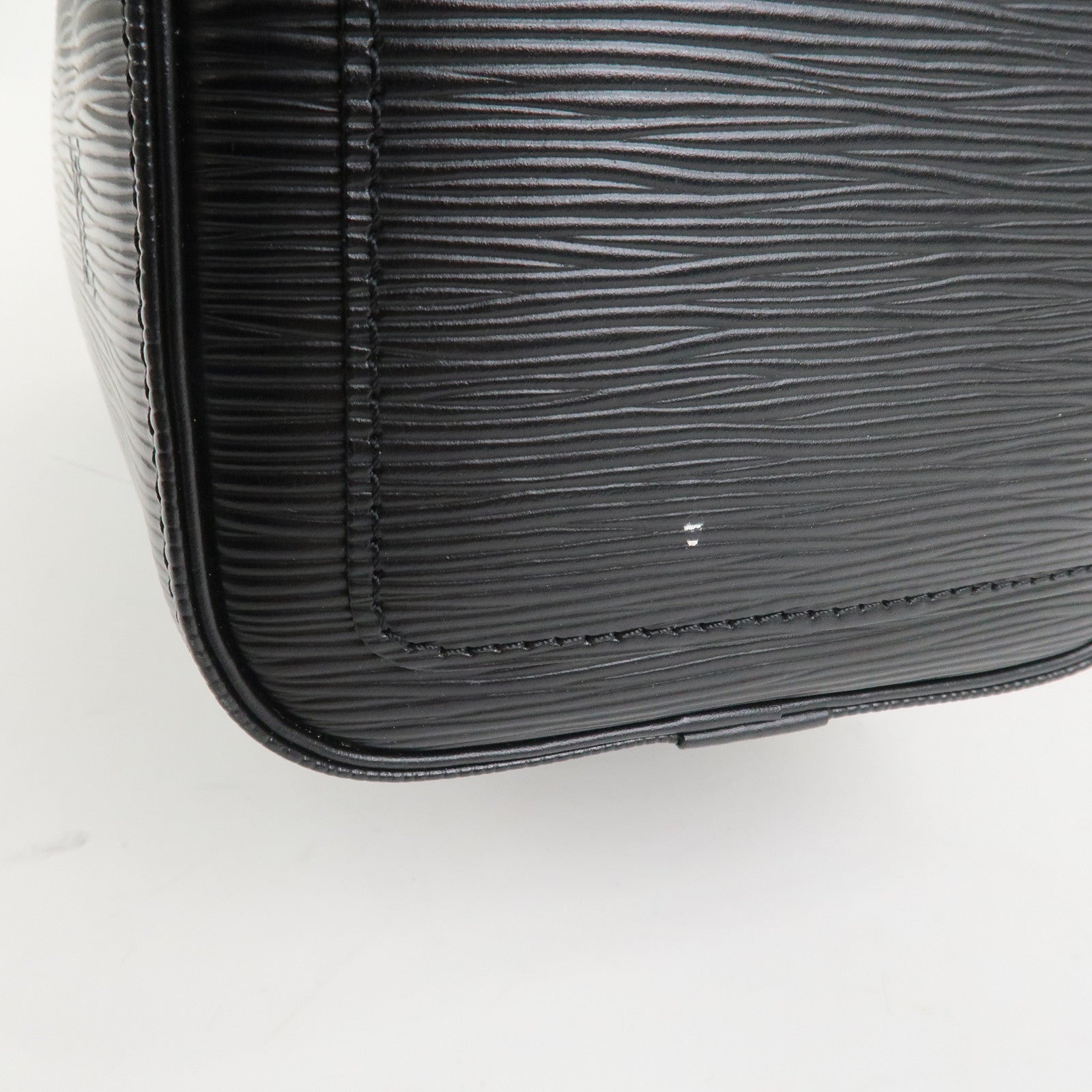 Louis Vuitton Epi Leather Speedy 25 Hand Bag Boston Bag Noir M59032