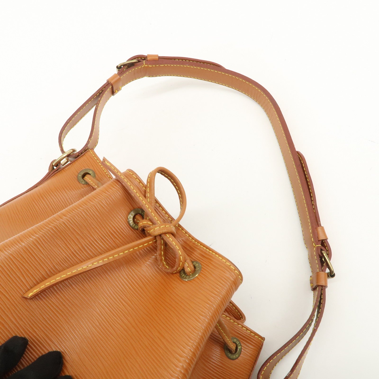 Louis Vuitton Epi Leather Petit Noe Shoulder Bag Zipang Gold M44108