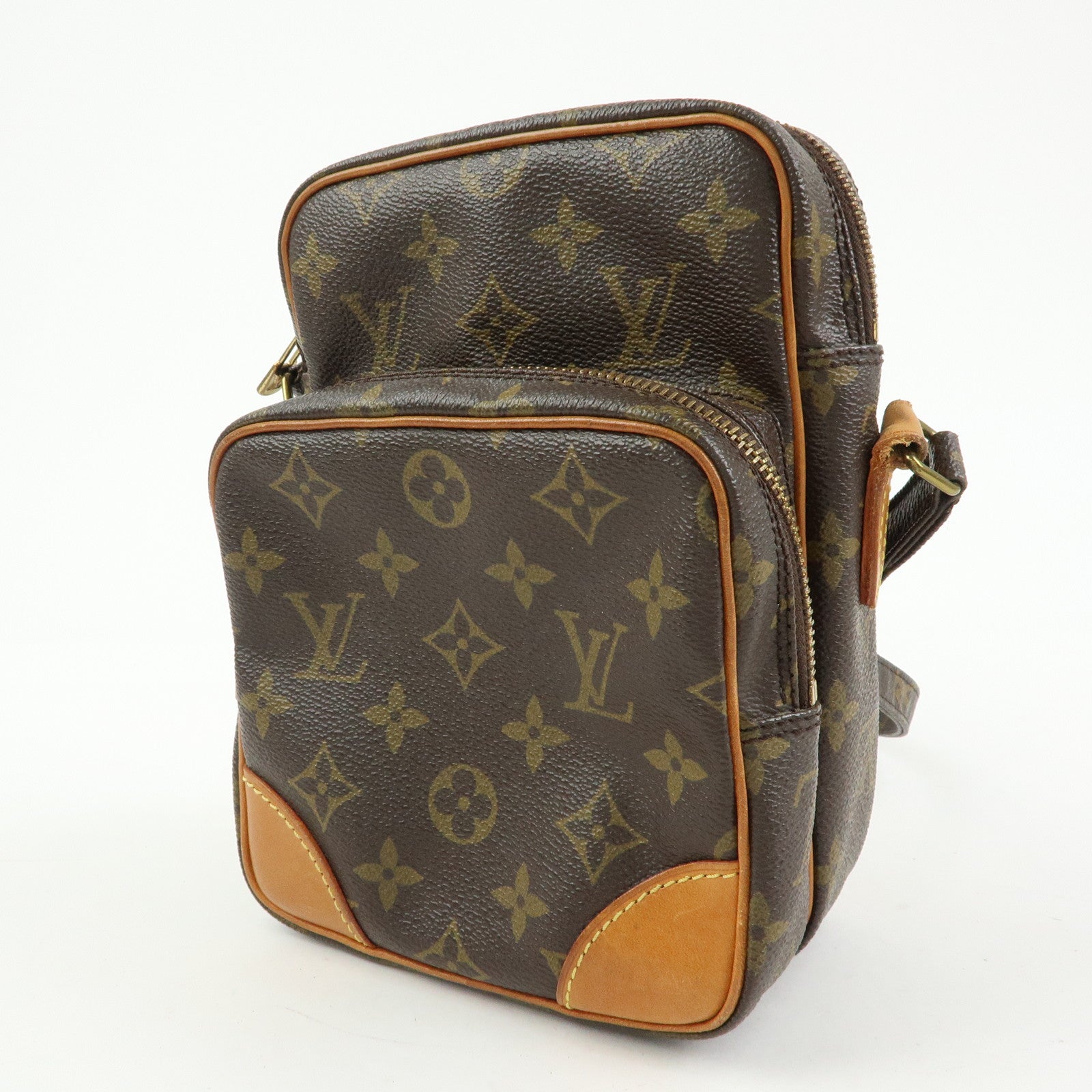 Louis Vuitton Monogram Amazone Shoulder Bag Crossbody Bag M45236