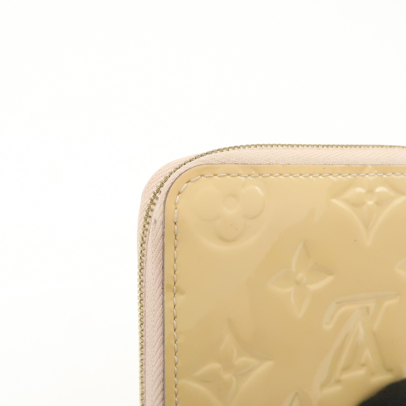 Louis Vuitton Monogram Vernis Leather Zippy Round Coin Case Dune M90203