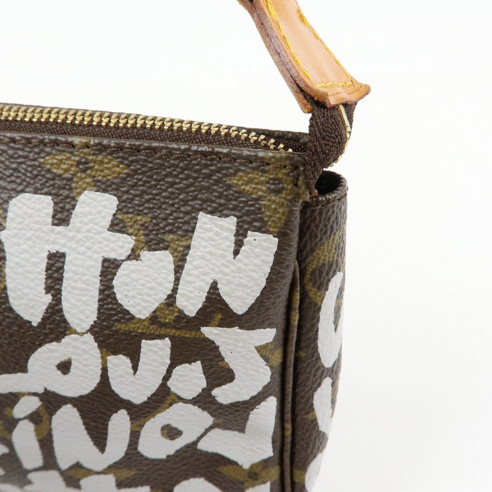 Louis Vuitton Monogram Graffiti Pochette Accessoires Pouch M92192