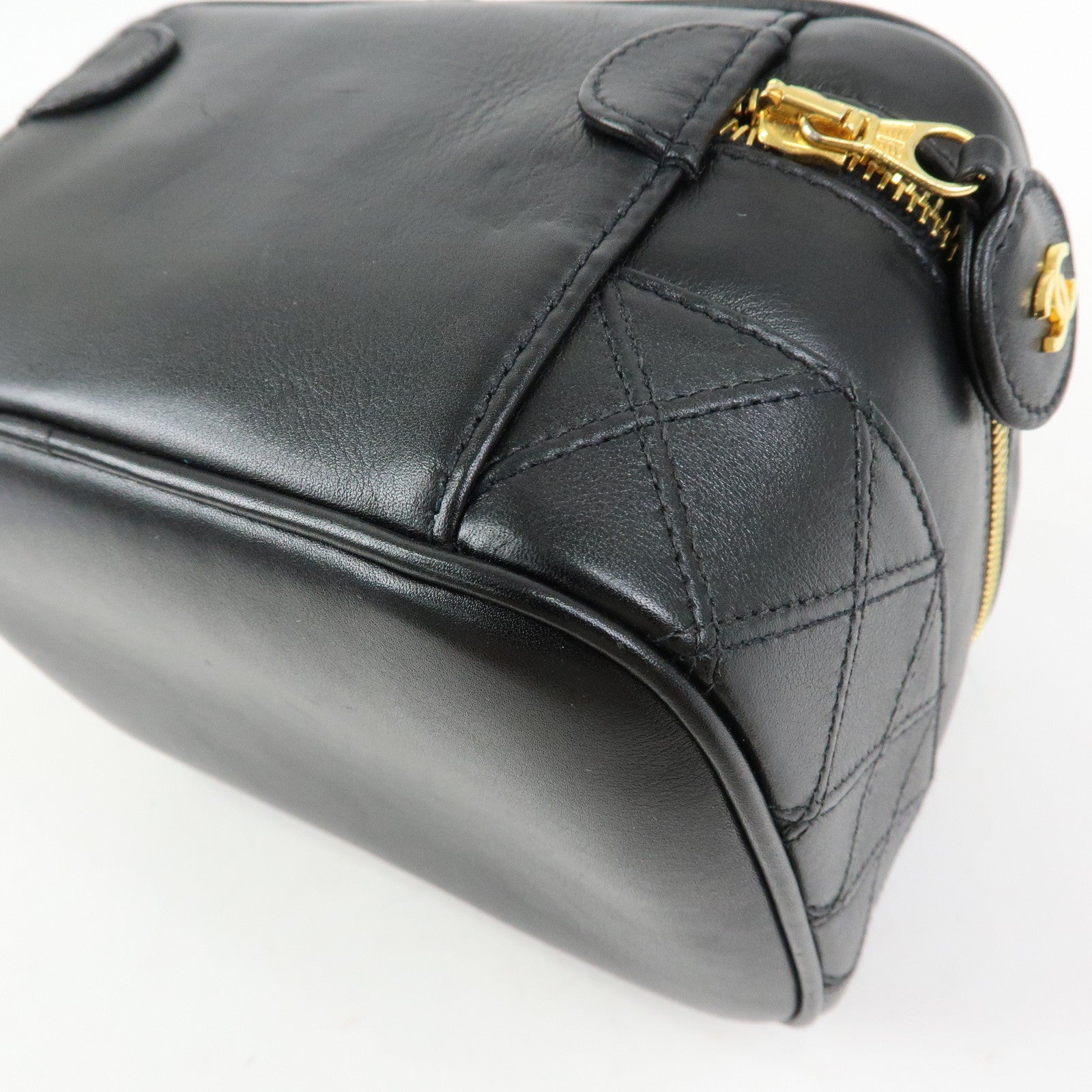 CHANEL Bicolore Lamb Skin Vanity Bag Cosmetic Pouch Black A01618