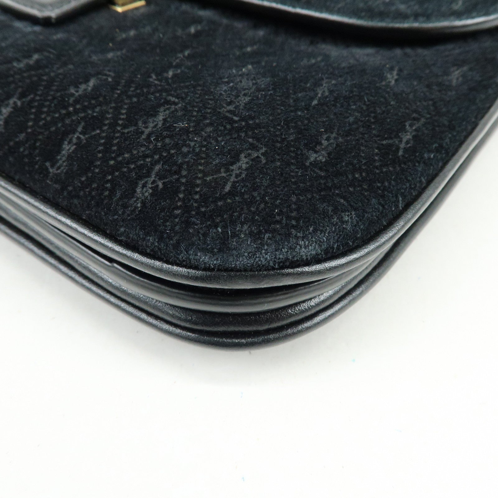 SAINT LAURENT PARIS Le Monogram Suede Leather Shoulder Bag Black
