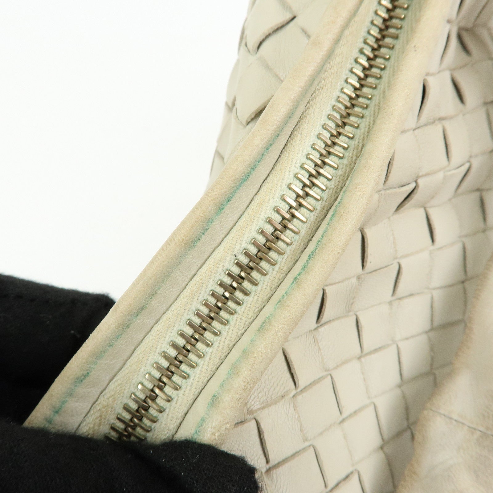 BOTTEGA VENETA Intrecciato Leather Shoulder Bag Hand Bag Ivory