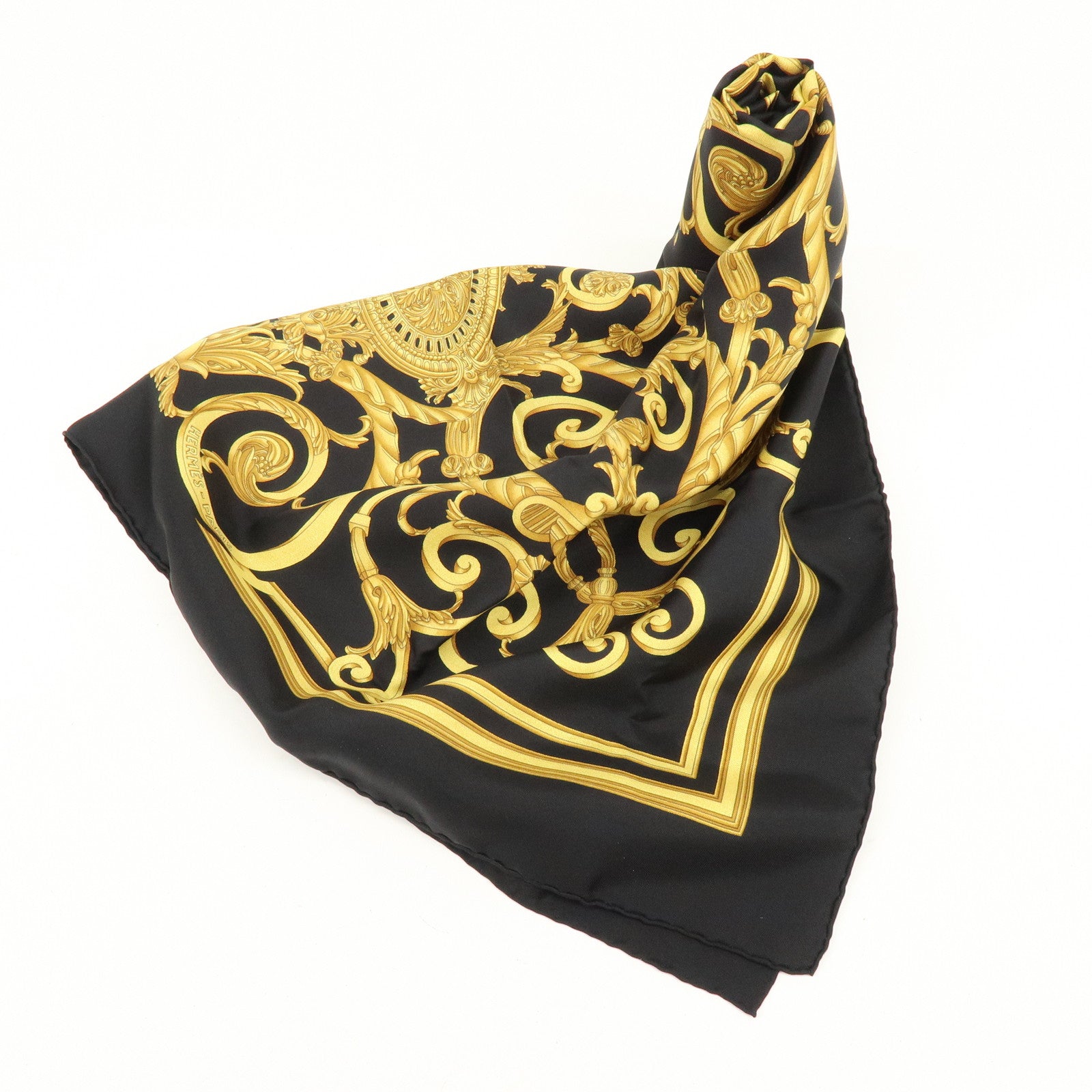 HERMES Carre 90 Silk 100% Scarf LES TUILERIES Black Gold