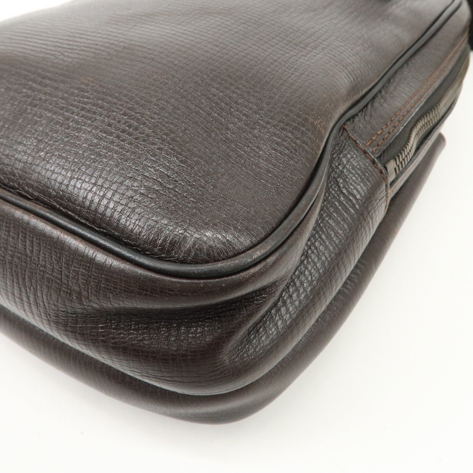 Louis Vuitton Utah Leather Irokuwa Crossbody Bag Cafe M92534 Used