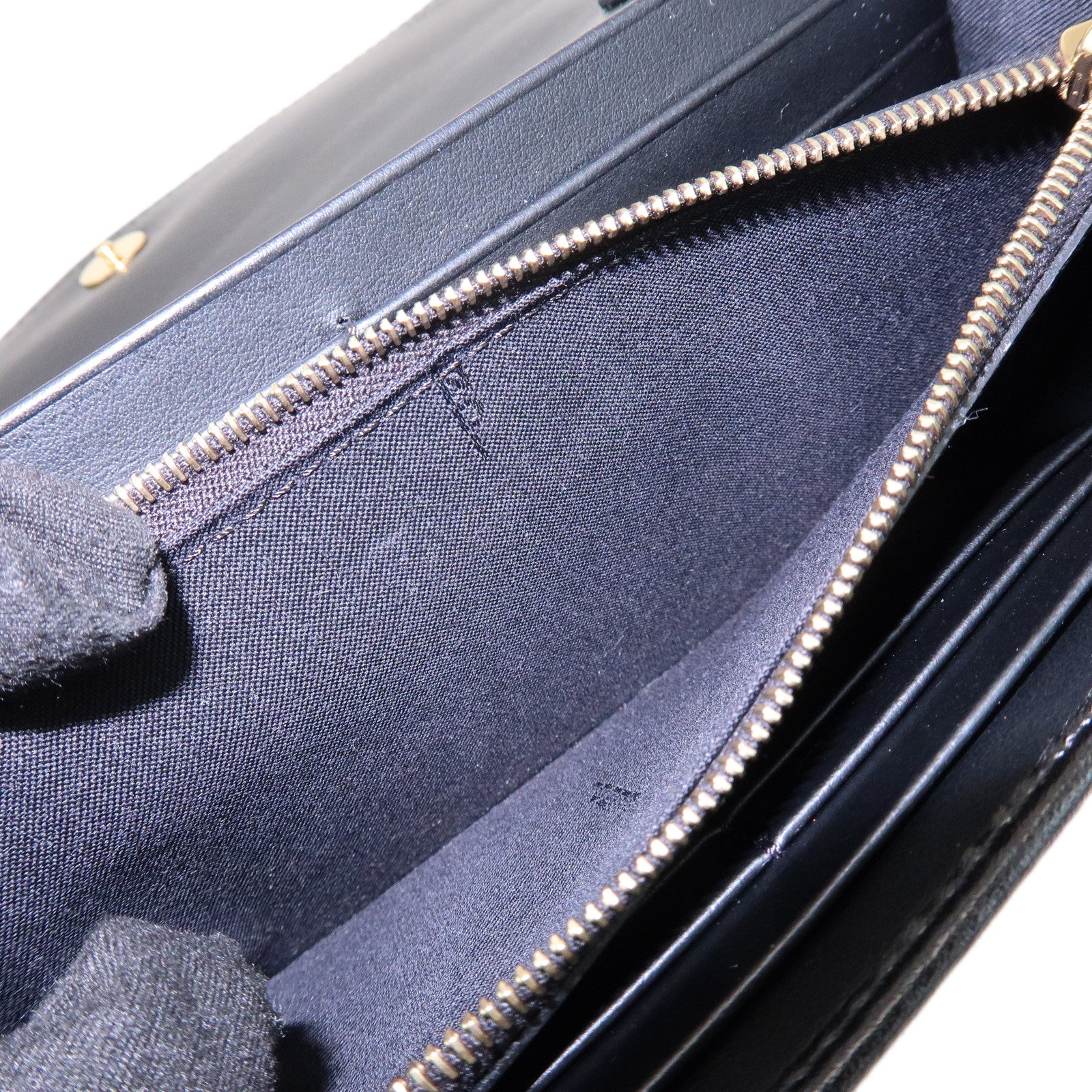 FENDI Leather Chain Wallet WOC Flap Wallet Black 8M0365