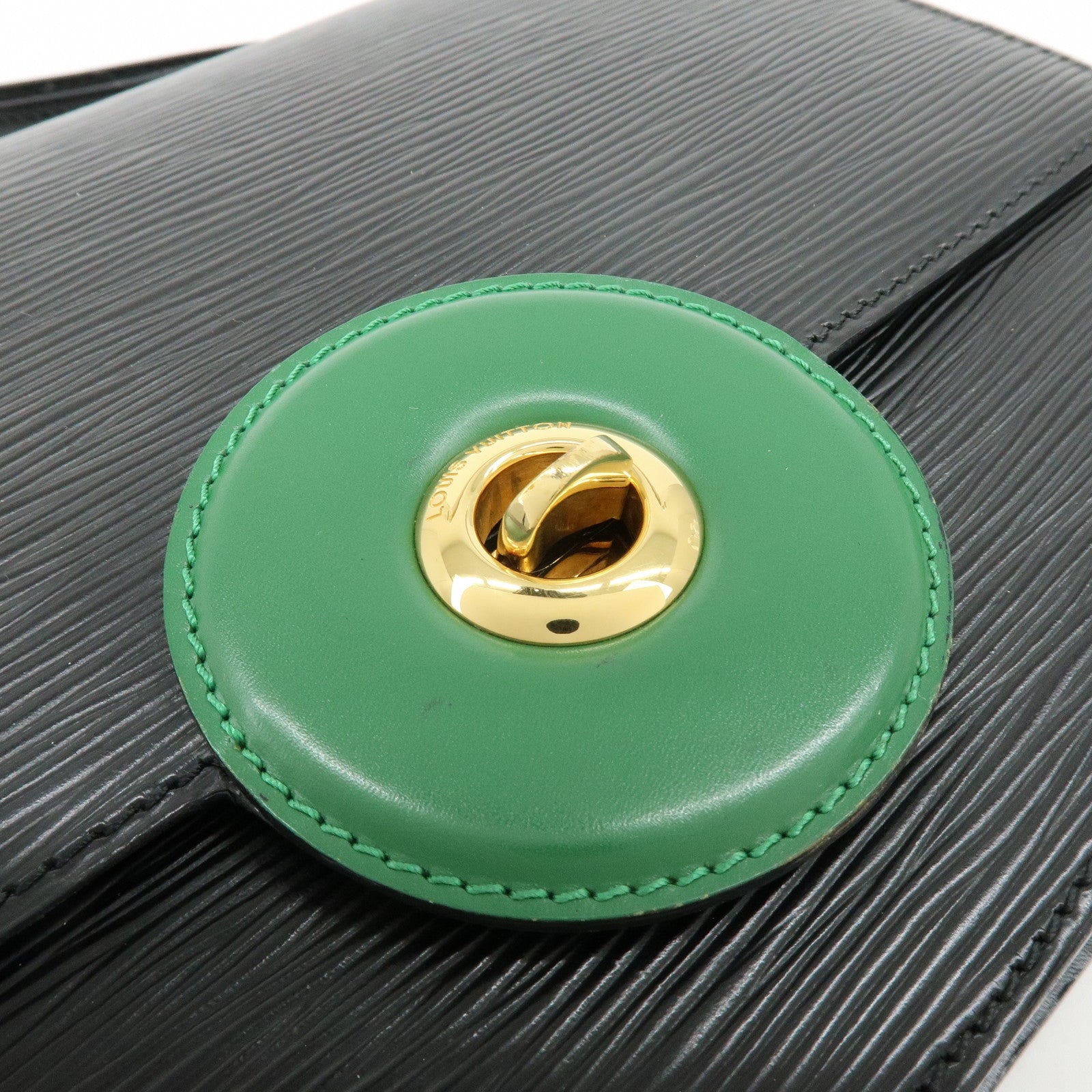 Louis Vuitton Epi Free Run Shoulder Bag Noir Borneo Green M52414