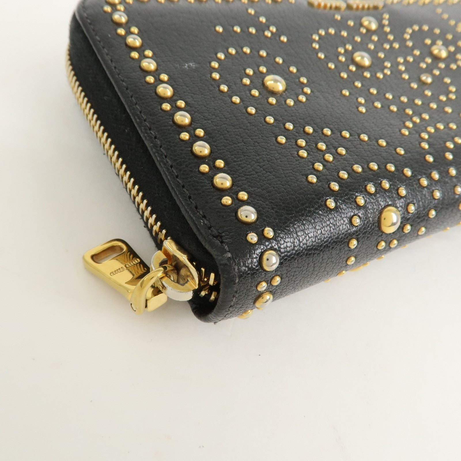 MIU MIU Leather Studs Round Zippy Long Wallet Black 5ML506 Used