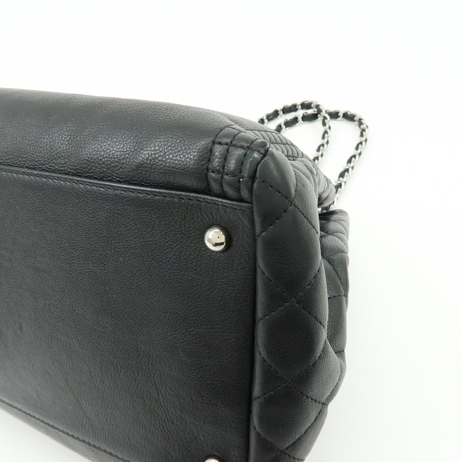 CHANEL Matelasse Leather Chain Tote Bag Shoulder Bag Black A67172