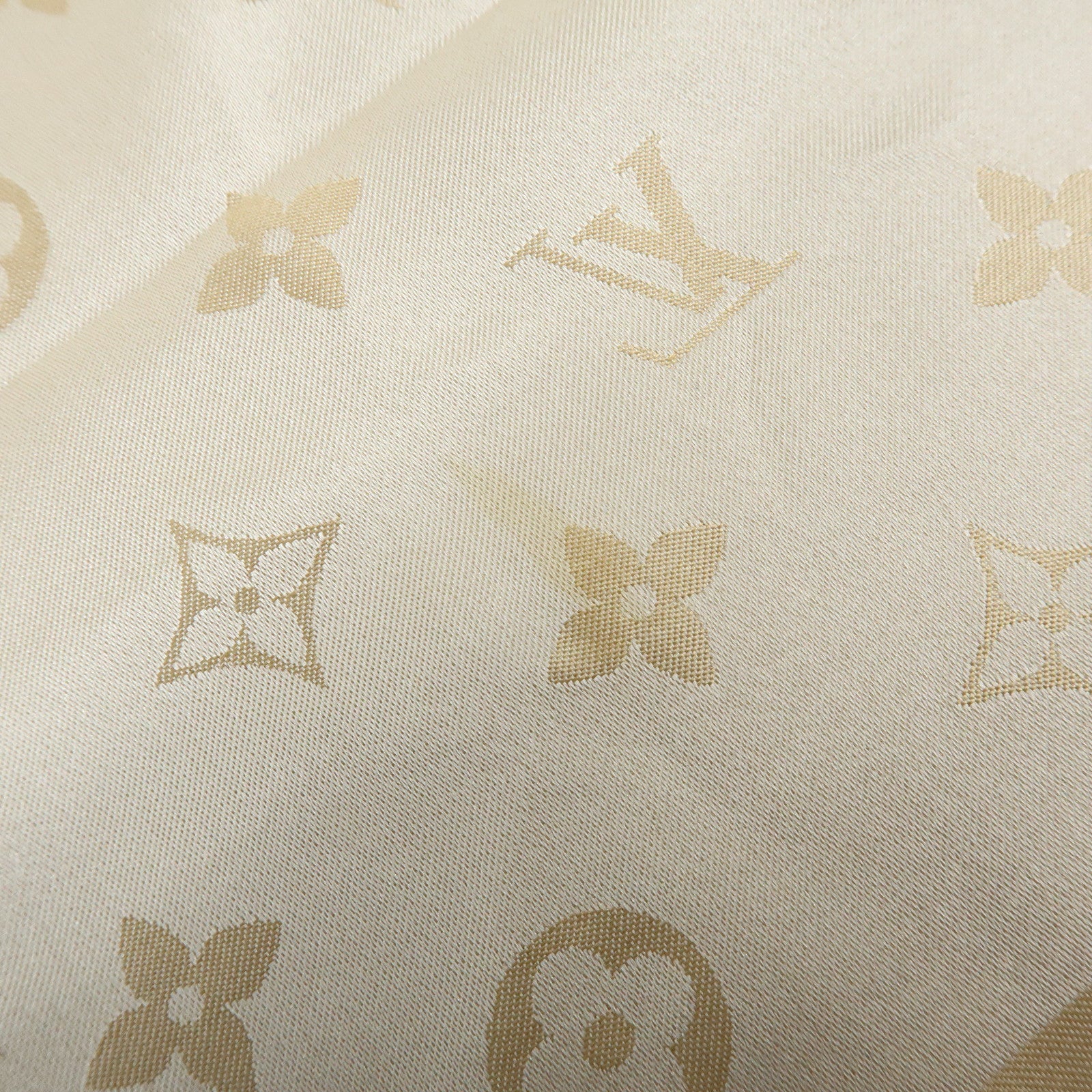 Louis Vuitton Monogram Echarpe Capri Silk 100% Scarf Beige M71051