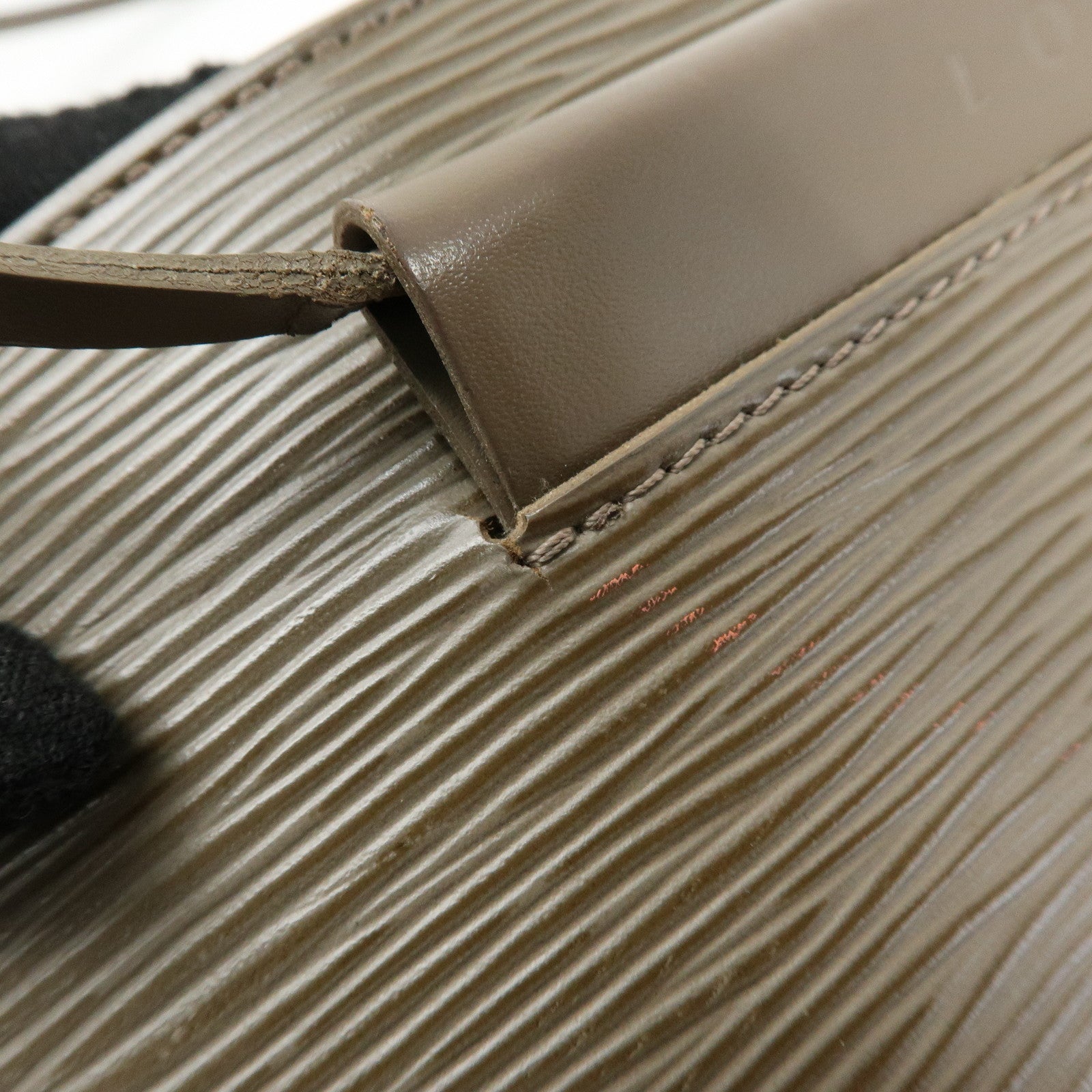 Louis Vuitton Epi Leather Saint Tropez Shoulder Bag Pepper M5246C