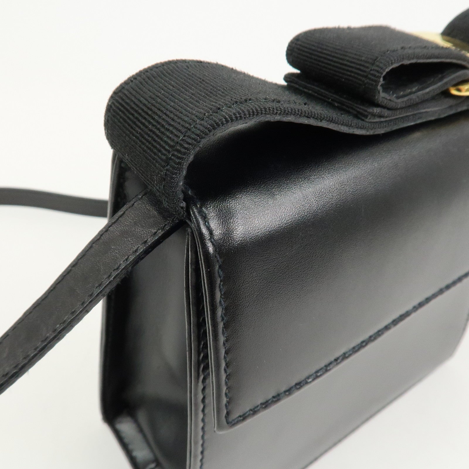 Ferragamo Varra Ribbon Leather 2Way Bag Shoulder Bag Hand Bag Black