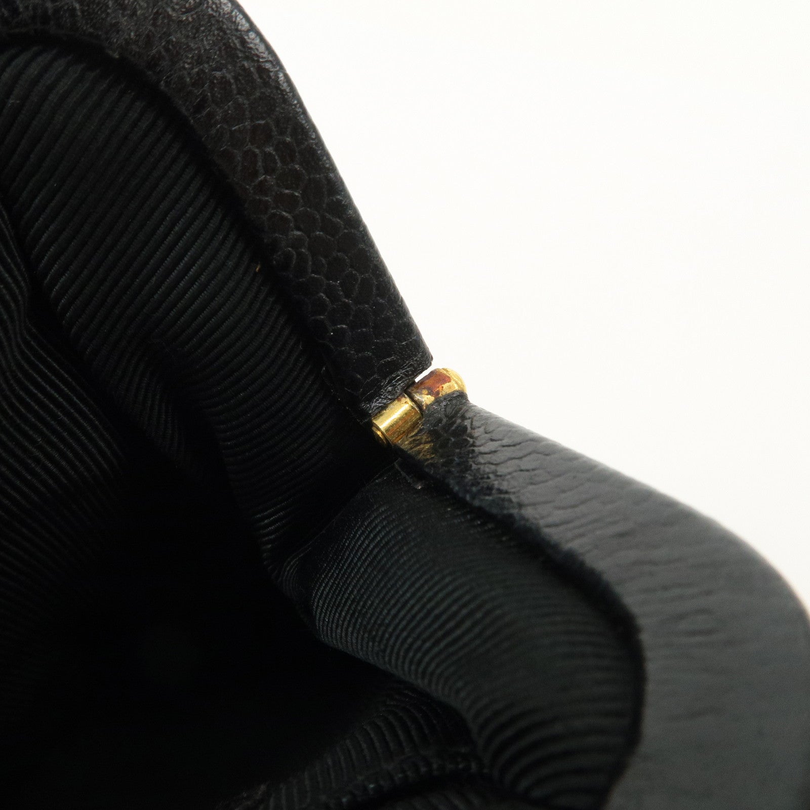 CHANEL COCO Mark Caviarskin Purse Wallet Pouch Black Used