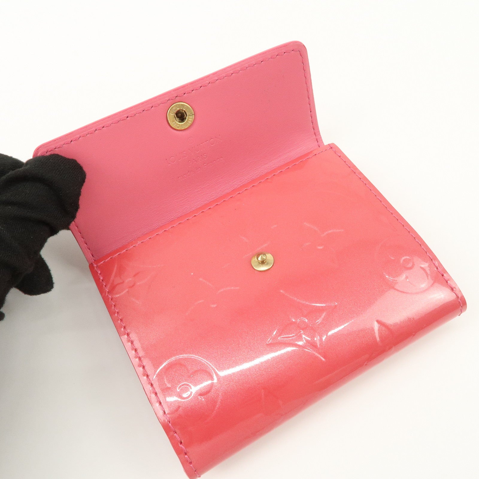 Louis Vuitton Monogram Vernis Ludlow Bi-fold Compact Wallet M9143F