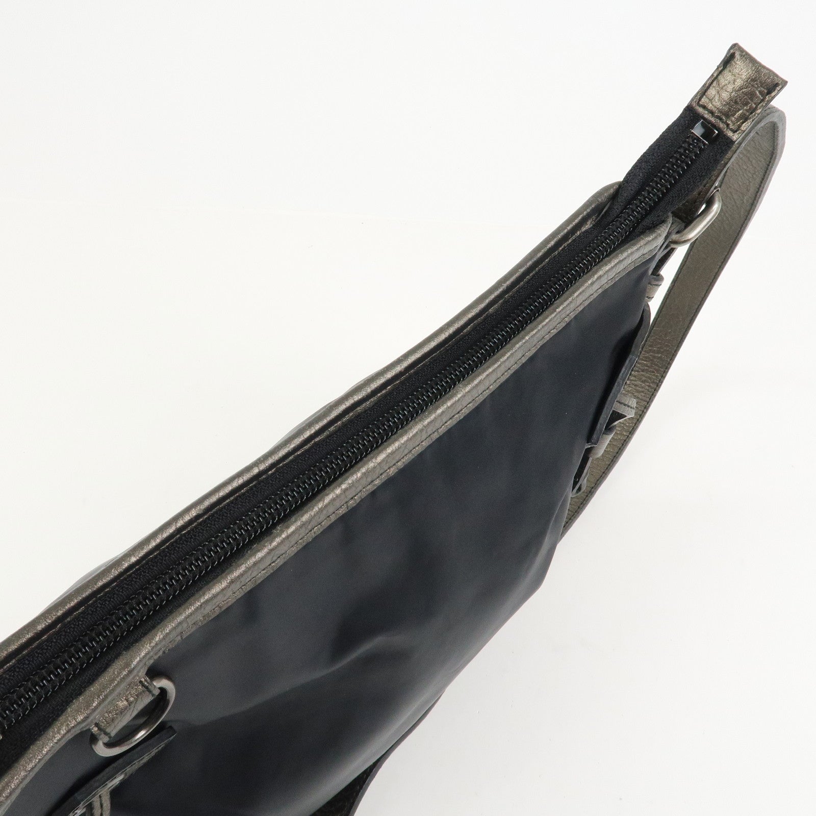 BURBERRY Logo Nylon Leather Shoulder Bag Crossbody Black