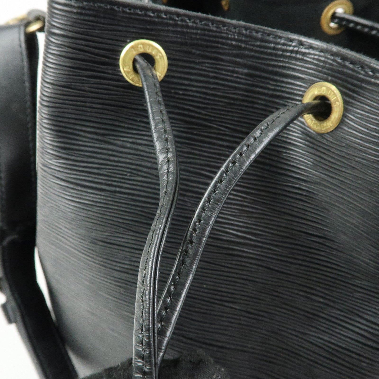Louis Vuitton Epi Petit Noe Shoulder Bag Noir Black M59012