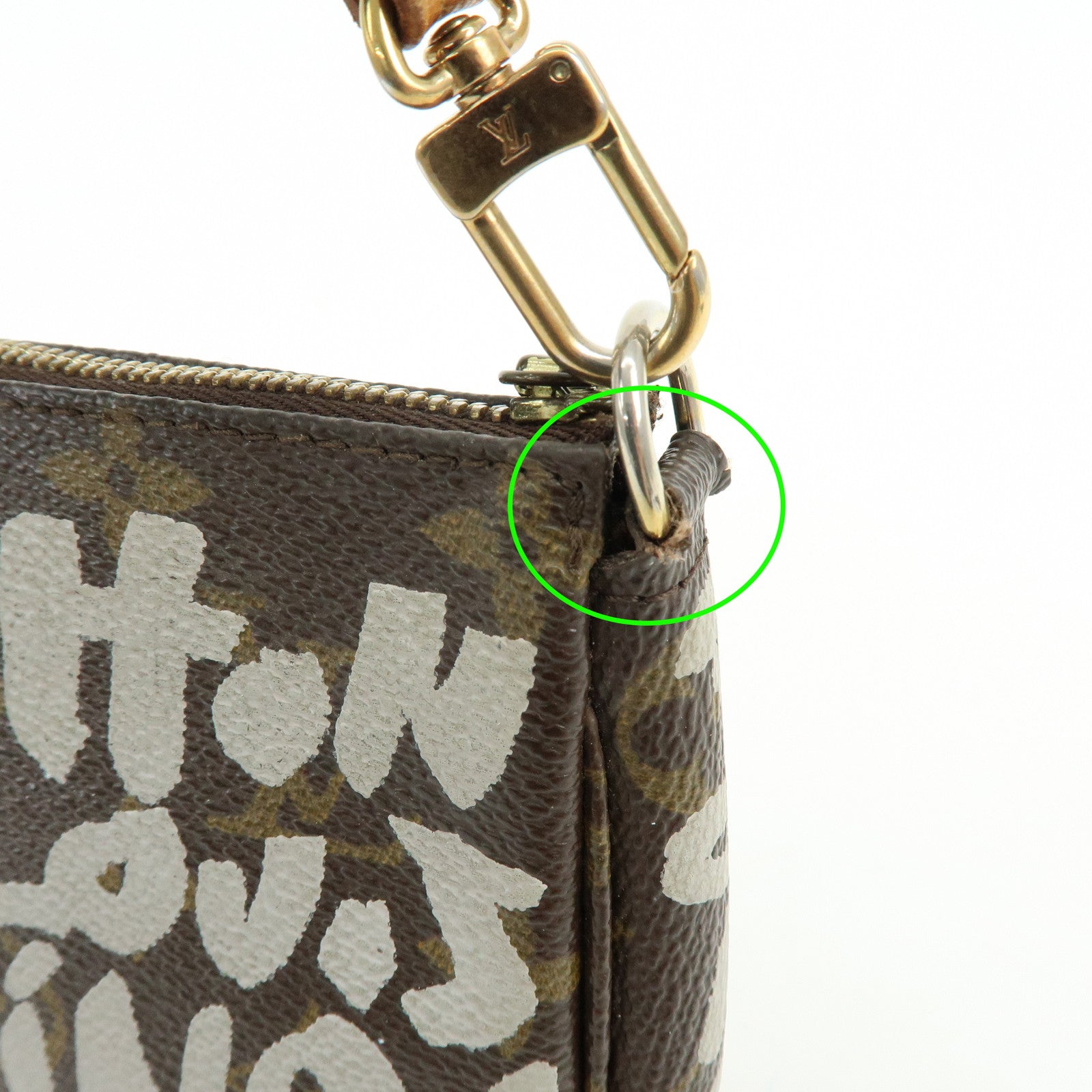 Louis Vuitton Monogram Graffiti Pochette Accessoires Pouch M92192