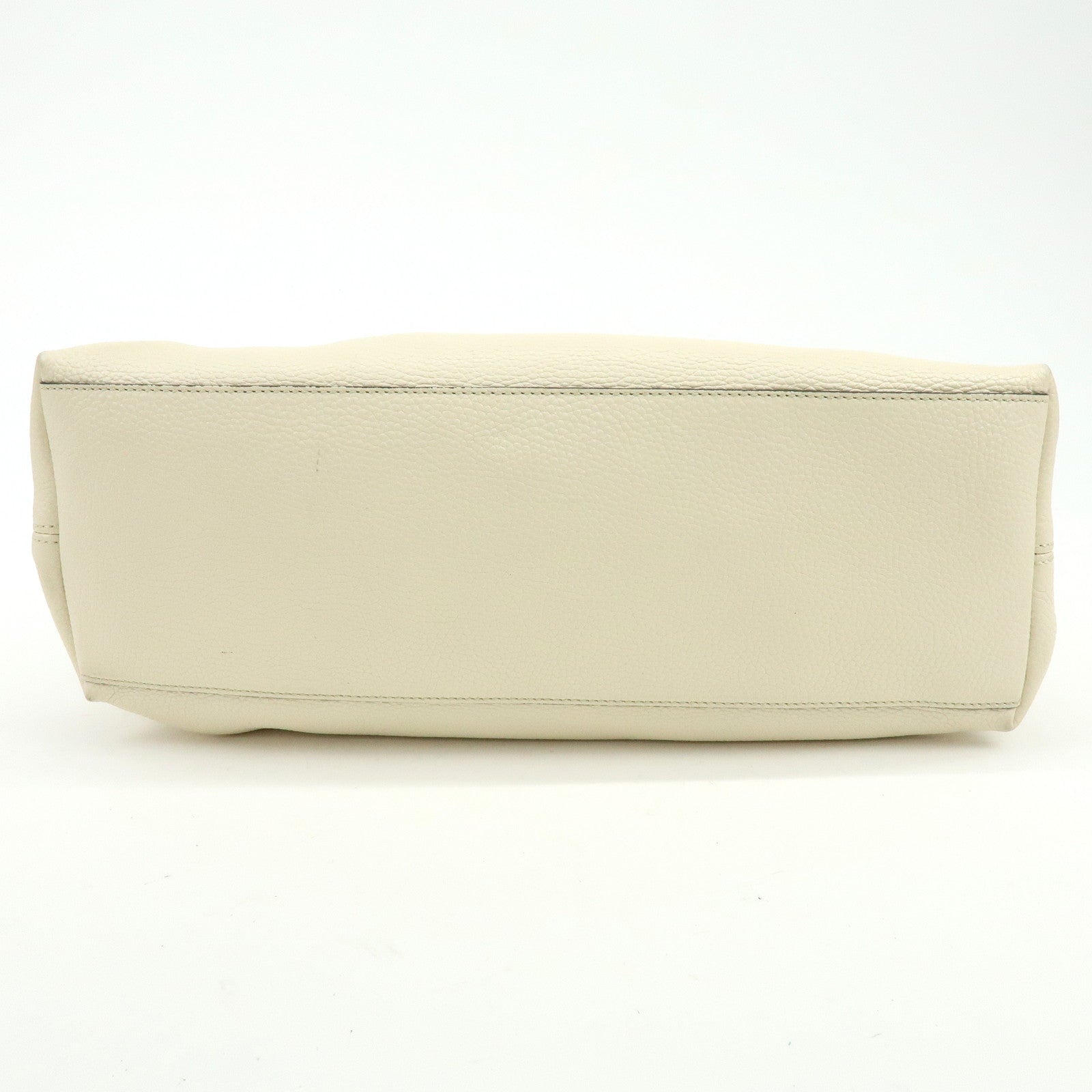 GUCCI SOHO Interlocking G Calf Leather Chain Shoulder Bag 536196