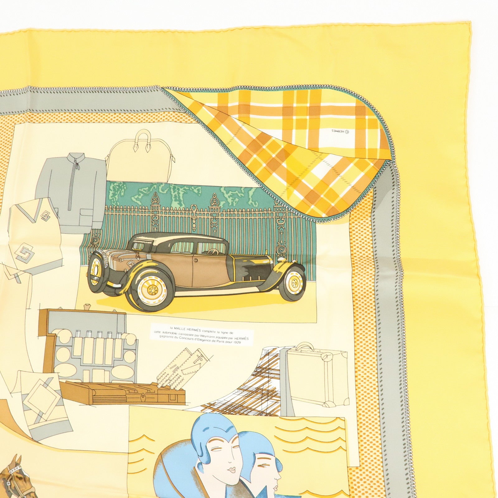 HERMES Carre 90 L Silk Scarf Elegance et le Confort en Automobile