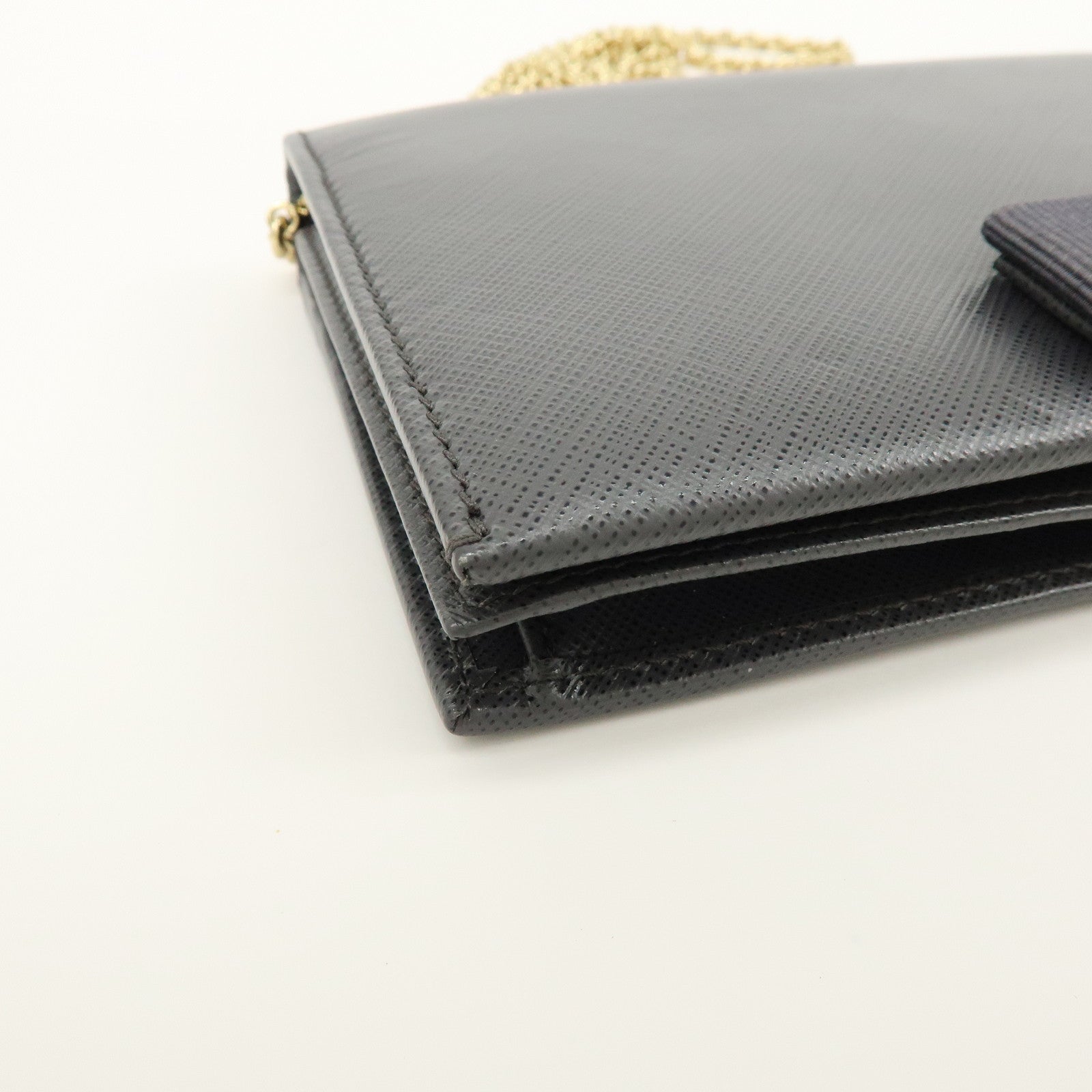 Ferragamo Varra Ribbon Leather Chain Shoulder Bag Wallet Gray